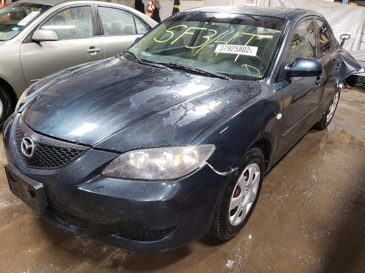 Photo 2 from auction – 2006 MAZDA 3 I with VIN JM1BK12F561433195