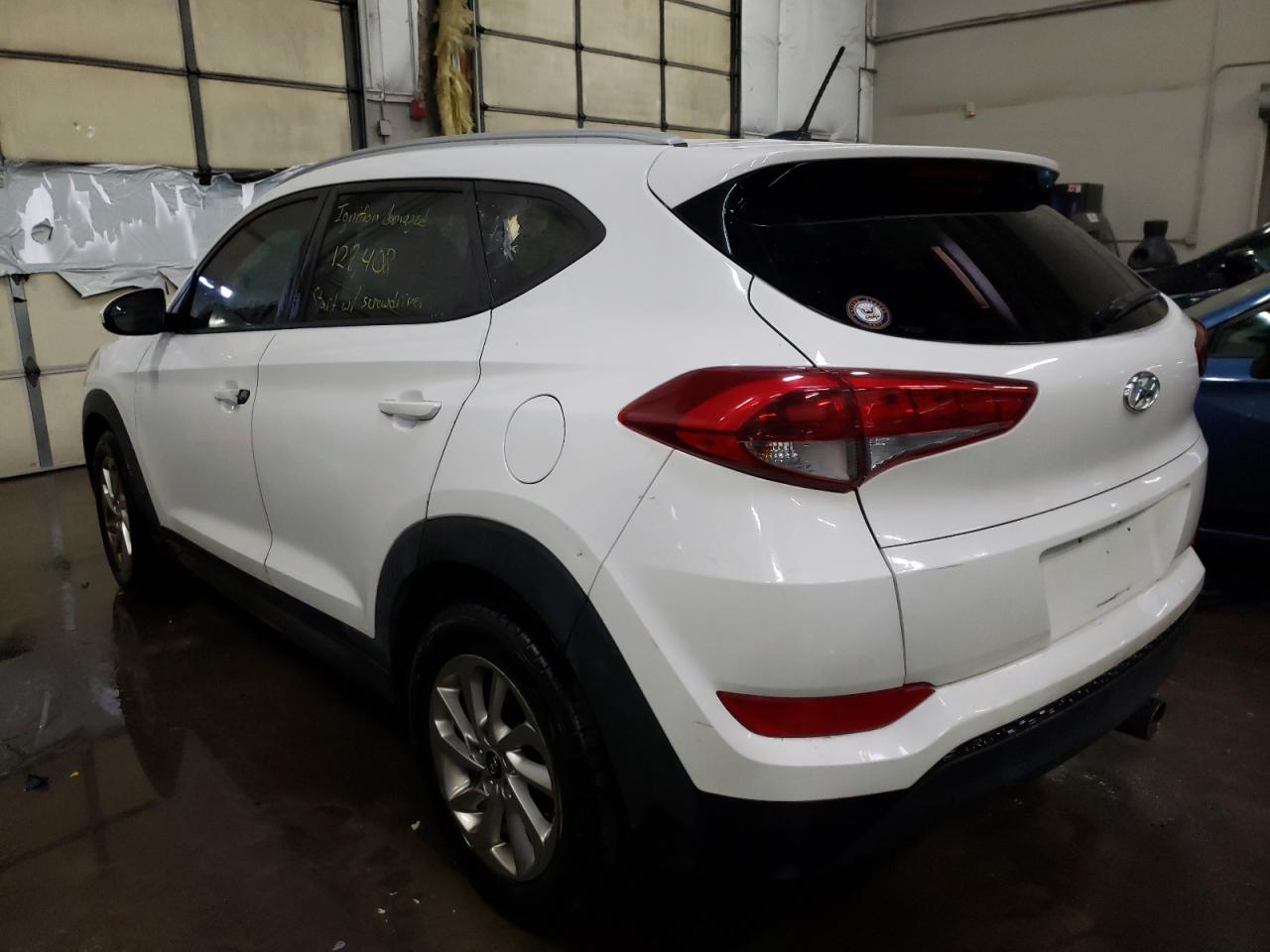 Photo 3 from auction – 2016 HYUNDAI TUCSON LIM with VIN KM8J33A43GU028517