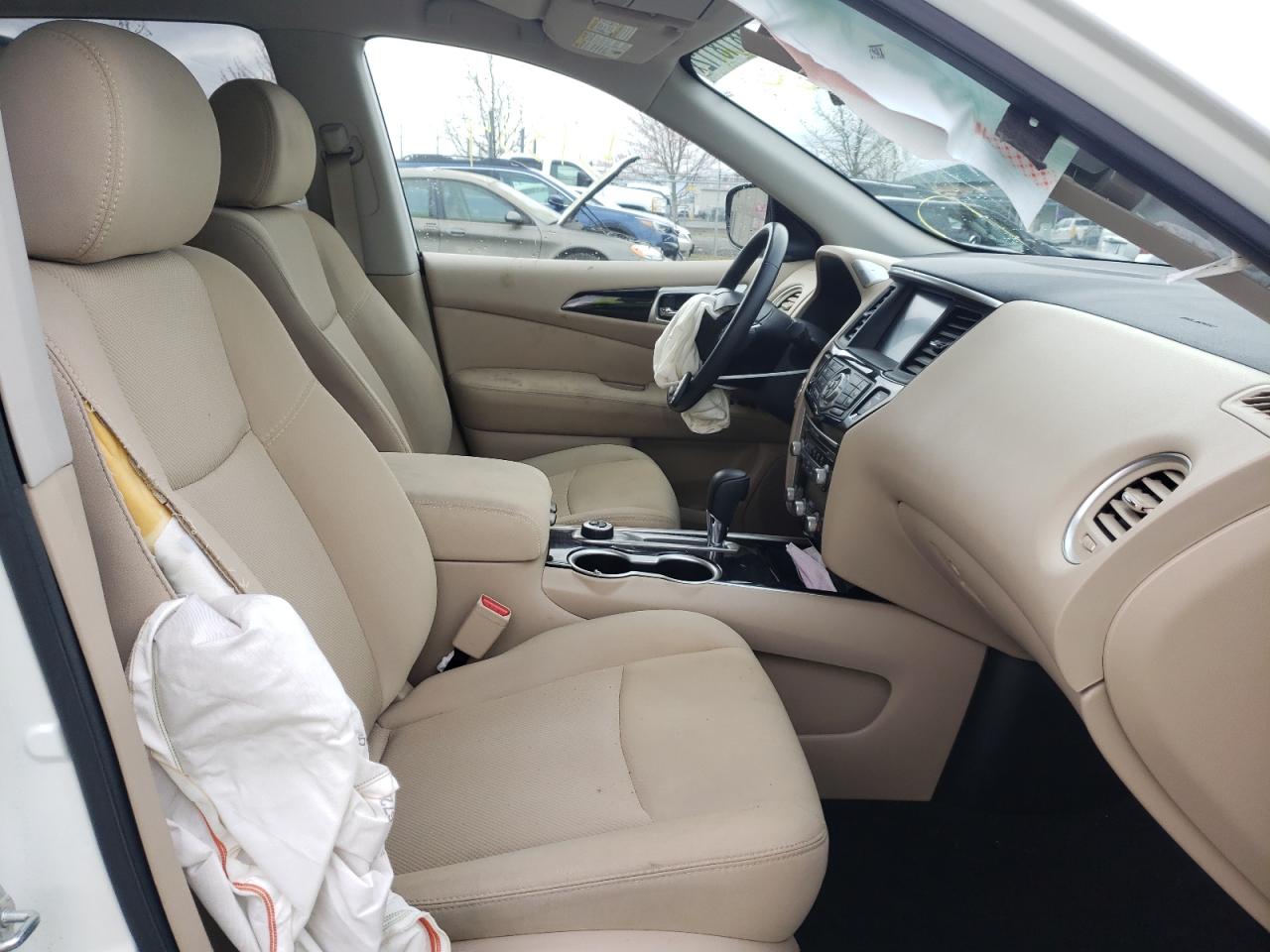 Photo 5 from auction – 2017 NISSAN PATHFINDER with VIN 5N1DR2MM0HC686076