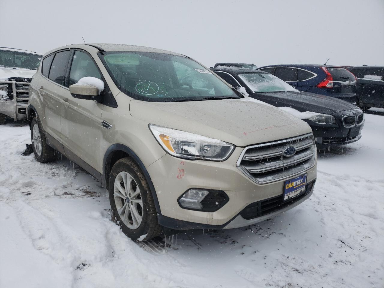 FORD ESCAPE SE 2017 with VIN 1FMCU0GD5HUD38455 - Photo from auction