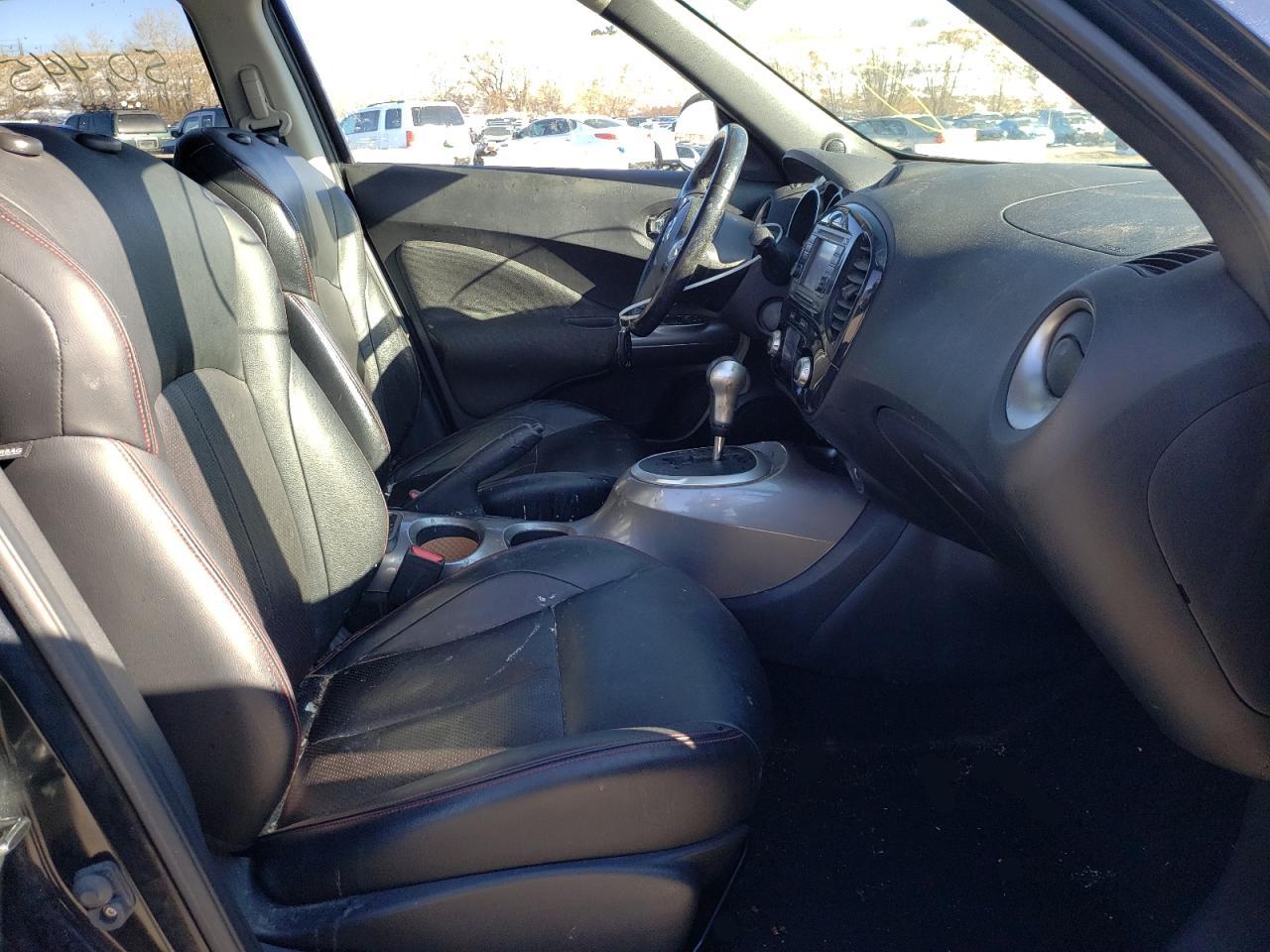 Photo 5 from auction – 2011 NISSAN JUKE S with VIN JN8AF5MV6BT026839