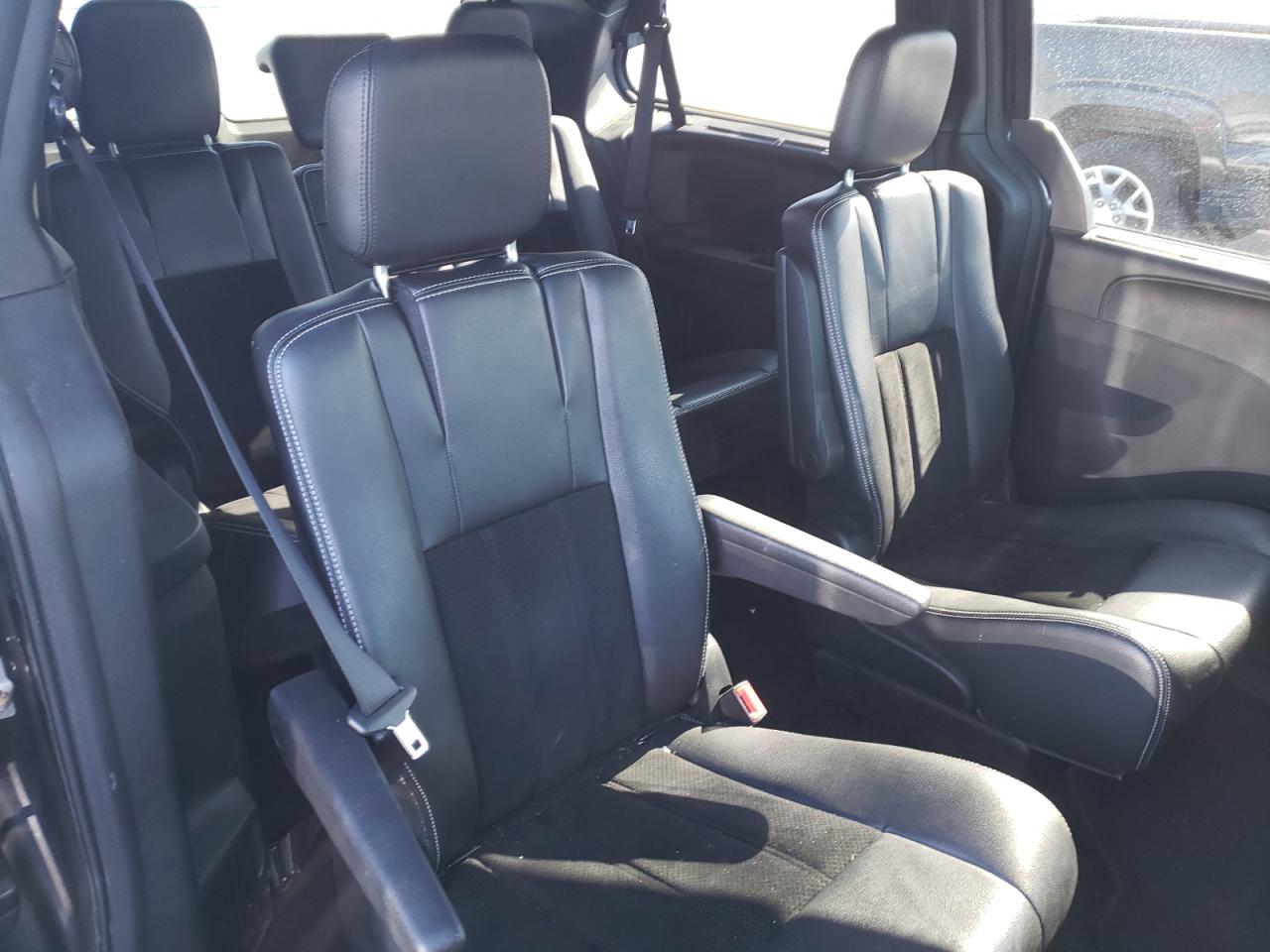 Photo 6 from auction – 2014 DODGE GRAND CARA with VIN 2C4RDGCG9ER371300