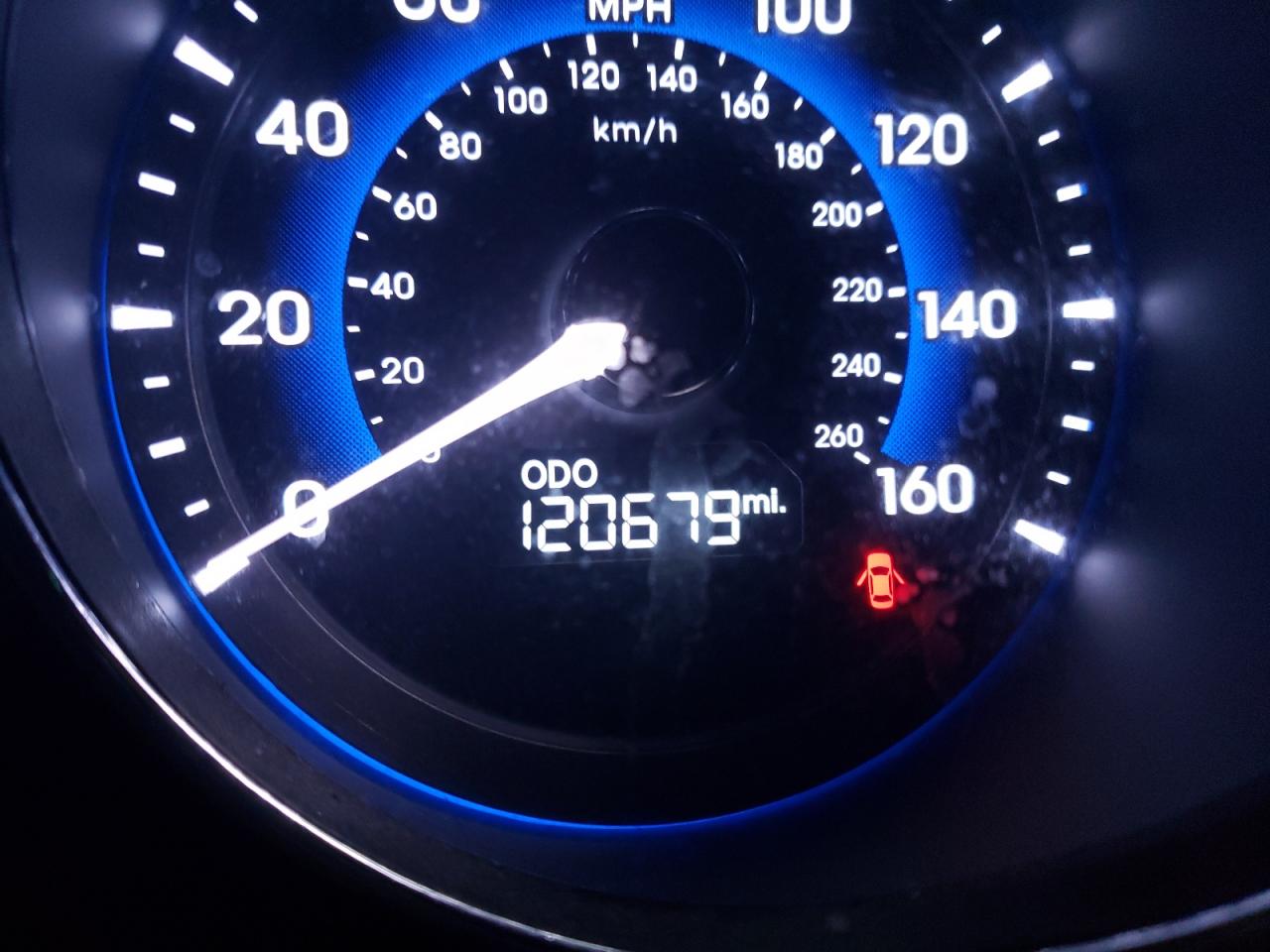 Photo 8 from auction – 2012 HYUNDAI SONATA HYB with VIN KMHEC4A48CA045025