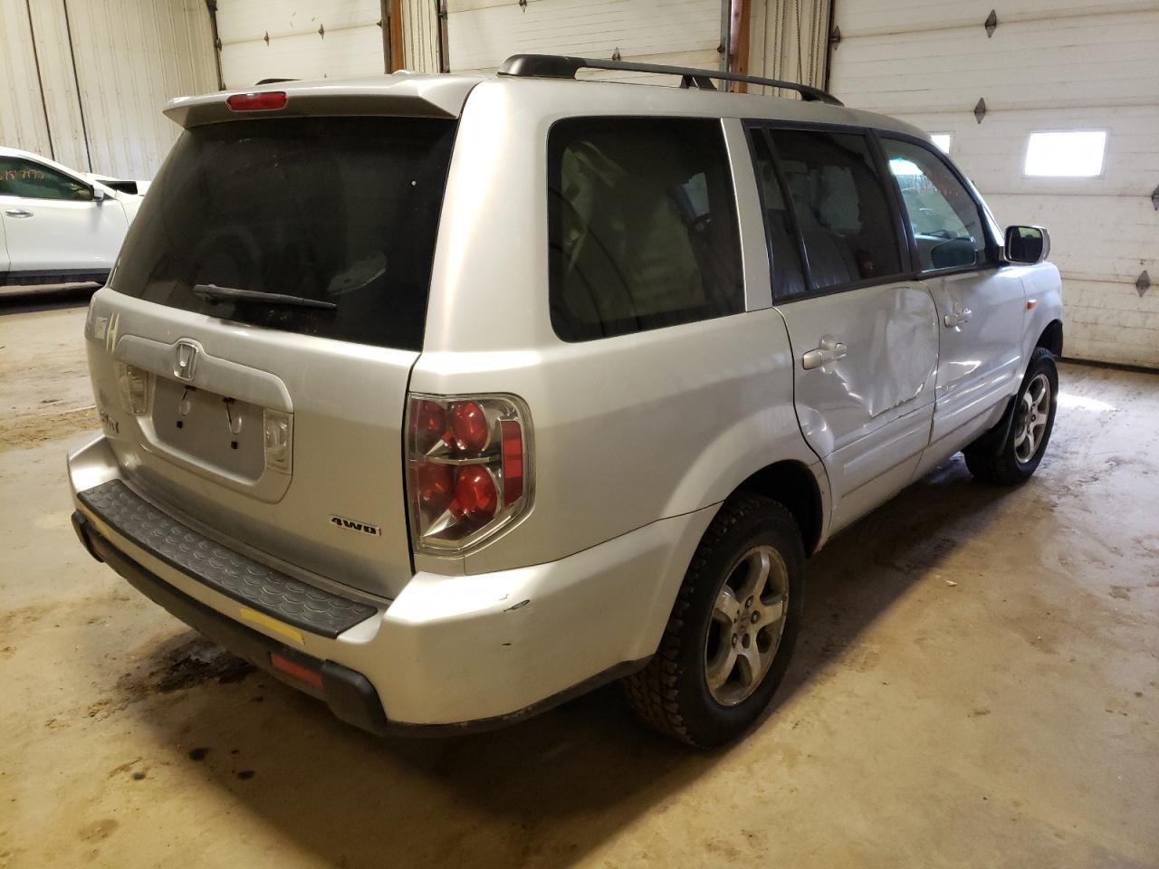 Photo 4 from auction – 2008 HONDA PILOT SE with VIN 5FNYF18368B005254