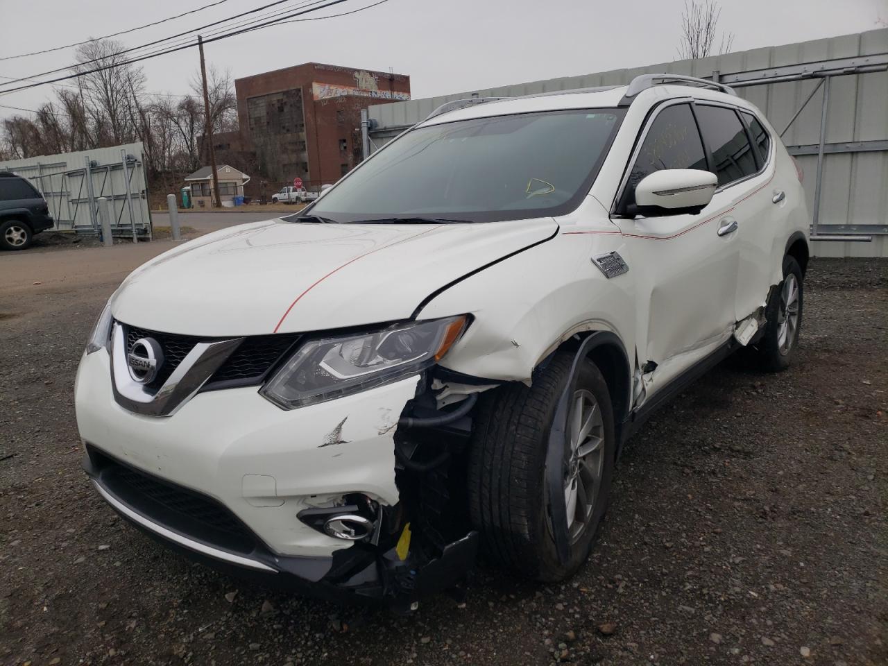 Photo 2 from auction – 2015 NISSAN ROGUE S with VIN 5N1AT2MV5FC759324