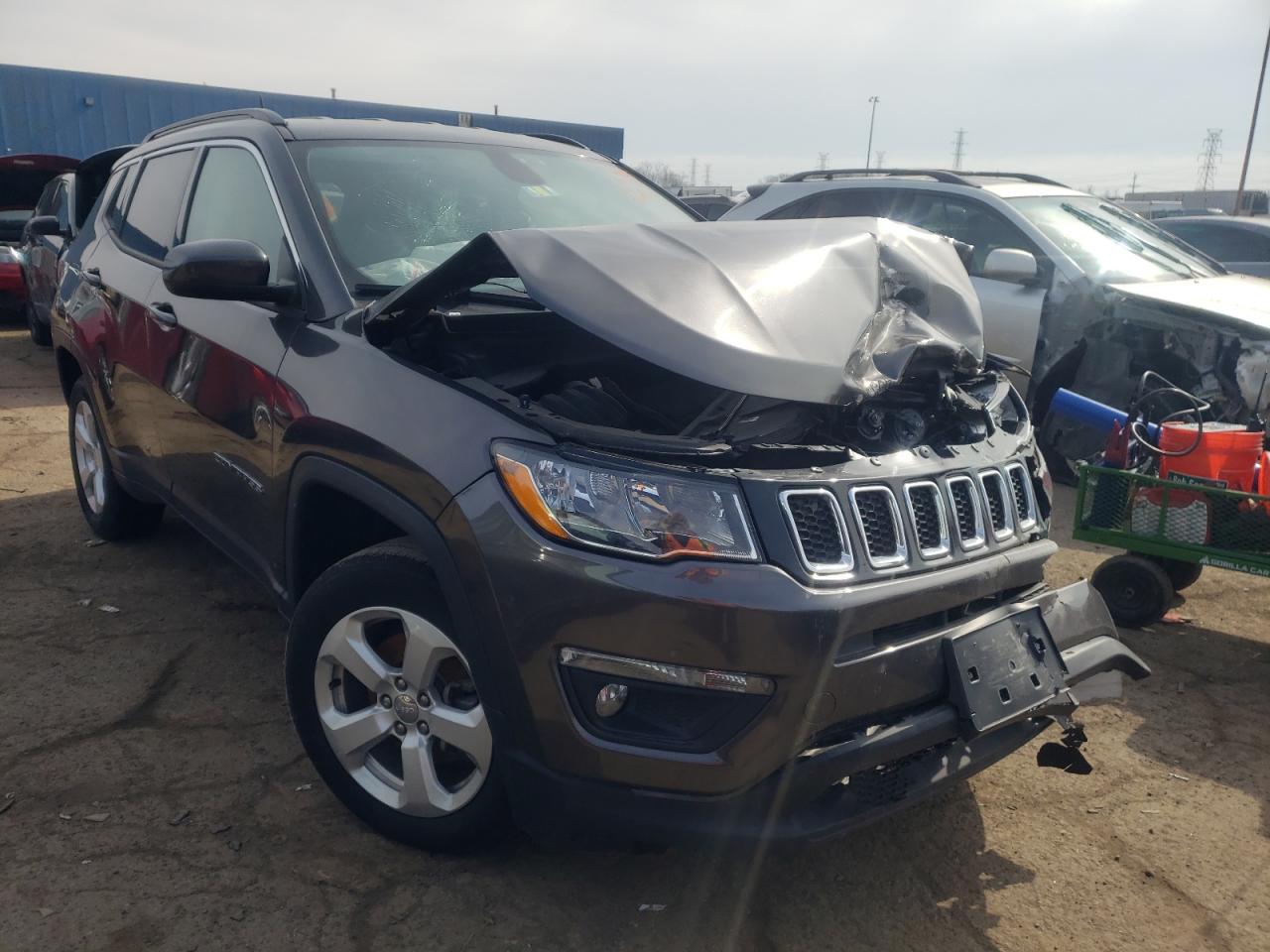 JEEP COMPASS LA 2018 with VIN 3C4NJDBB8JT314573 - Photo from auction