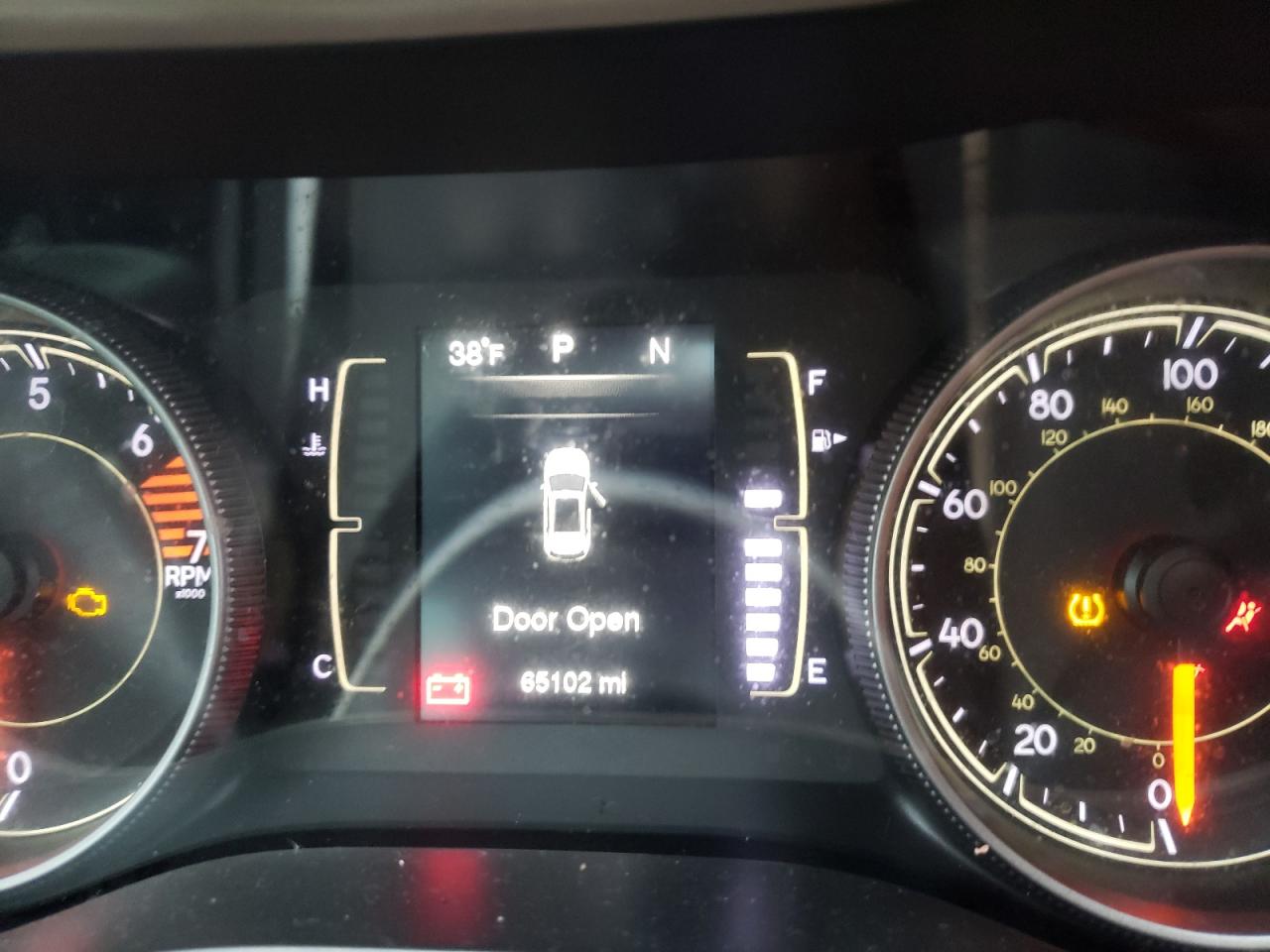 Photo 8 from auction – 2016 JEEP CHEROKEE L with VIN 1C4PJLCB1GW256696