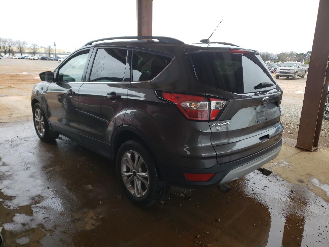 Photo 3 from auction – 2017 FORD ESCAPE SE with VIN 1FMCU0GD7HUC94426
