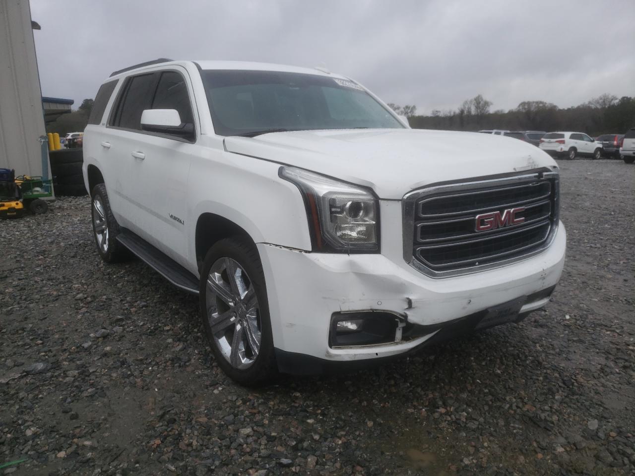 GMC YUKON SLT 2017 with VIN 1GKS1BKC7HR147534 - Photo from auction