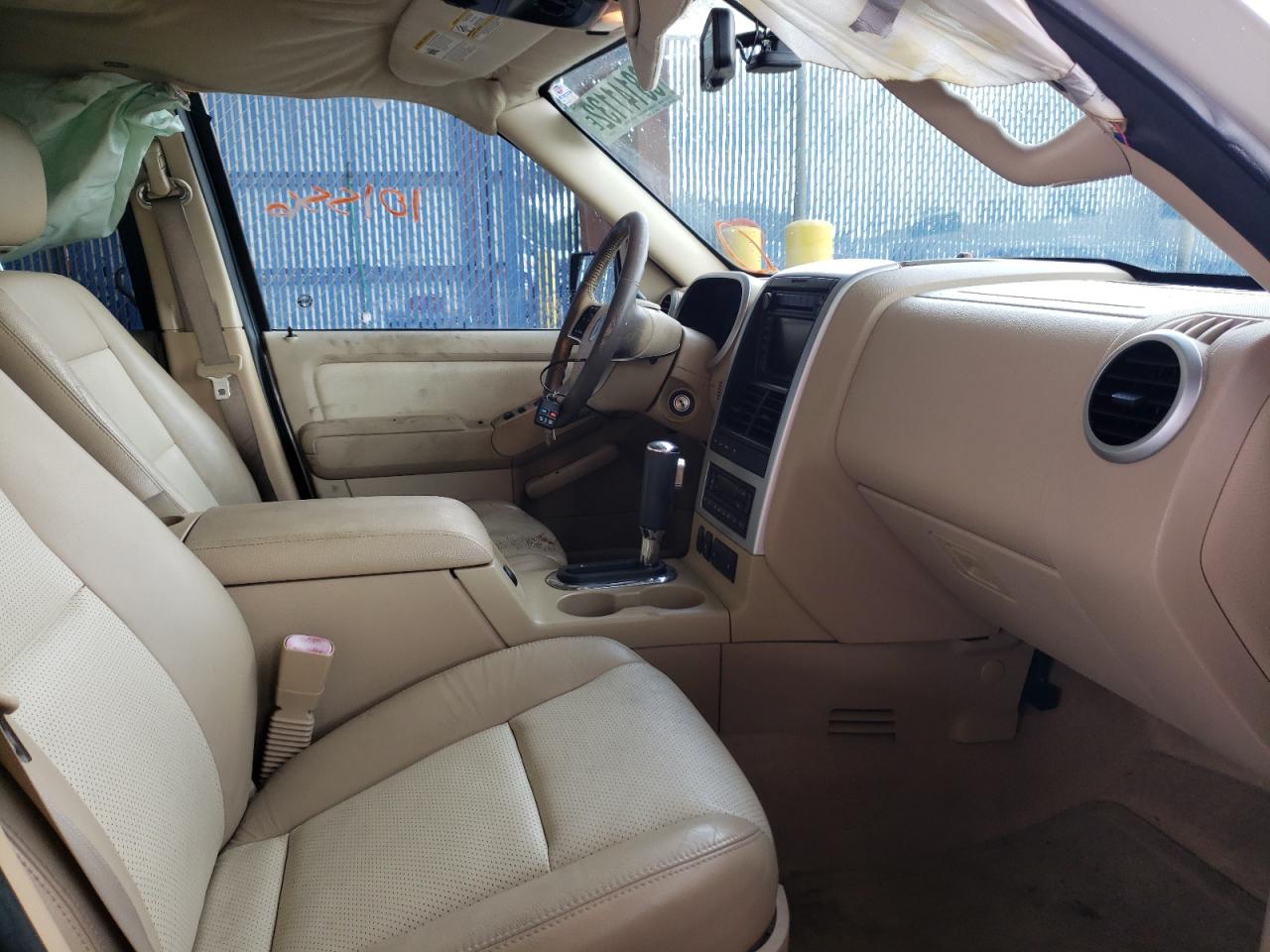 صورة رقم 5 من المزاد - 2006 MERCURY MOUNTAINEE مع VIN 4M2EU388X6ZJ04547