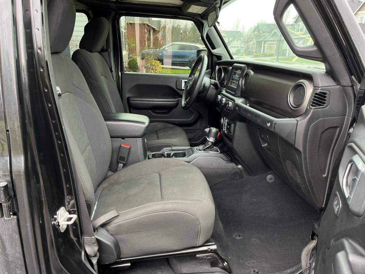 Photo 5 from auction – 2018 JEEP WRANGLER U with VIN 1C4HJXDG2JW183660