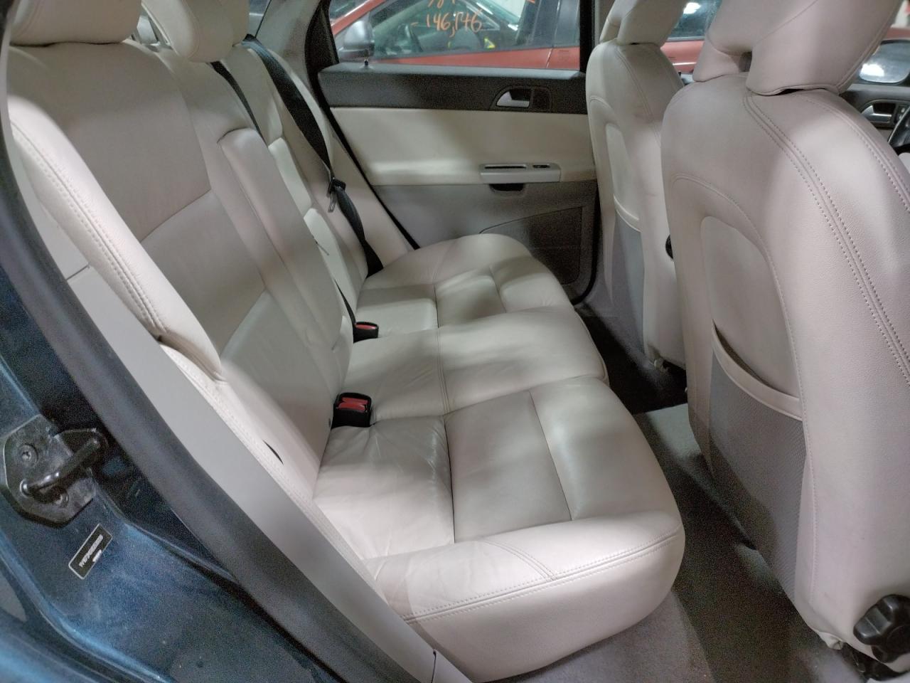 Photo 6 from auction – 2011 VOLVO S40 T5 with VIN YV1672MSXB2539336