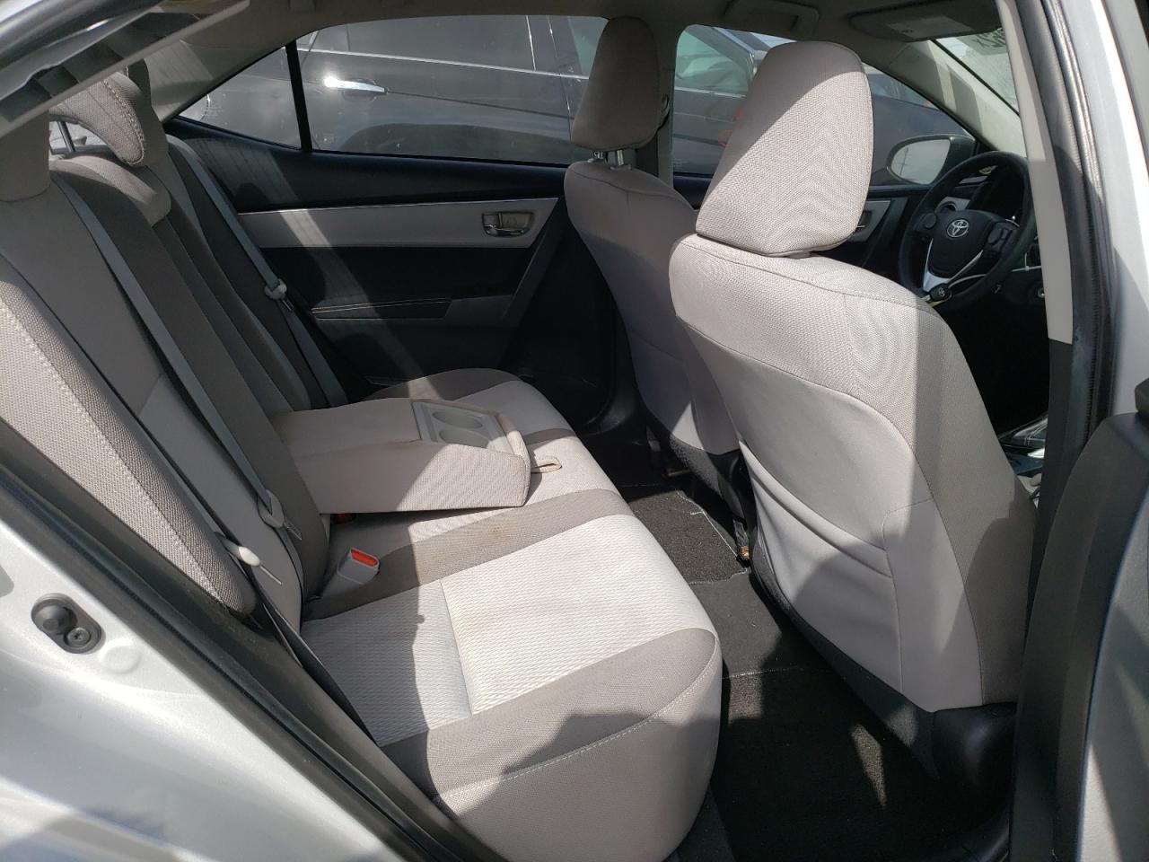 Photo 6 from auction – 2018 TOYOTA COROLLA L with VIN 2T1BURHE5JC070179
