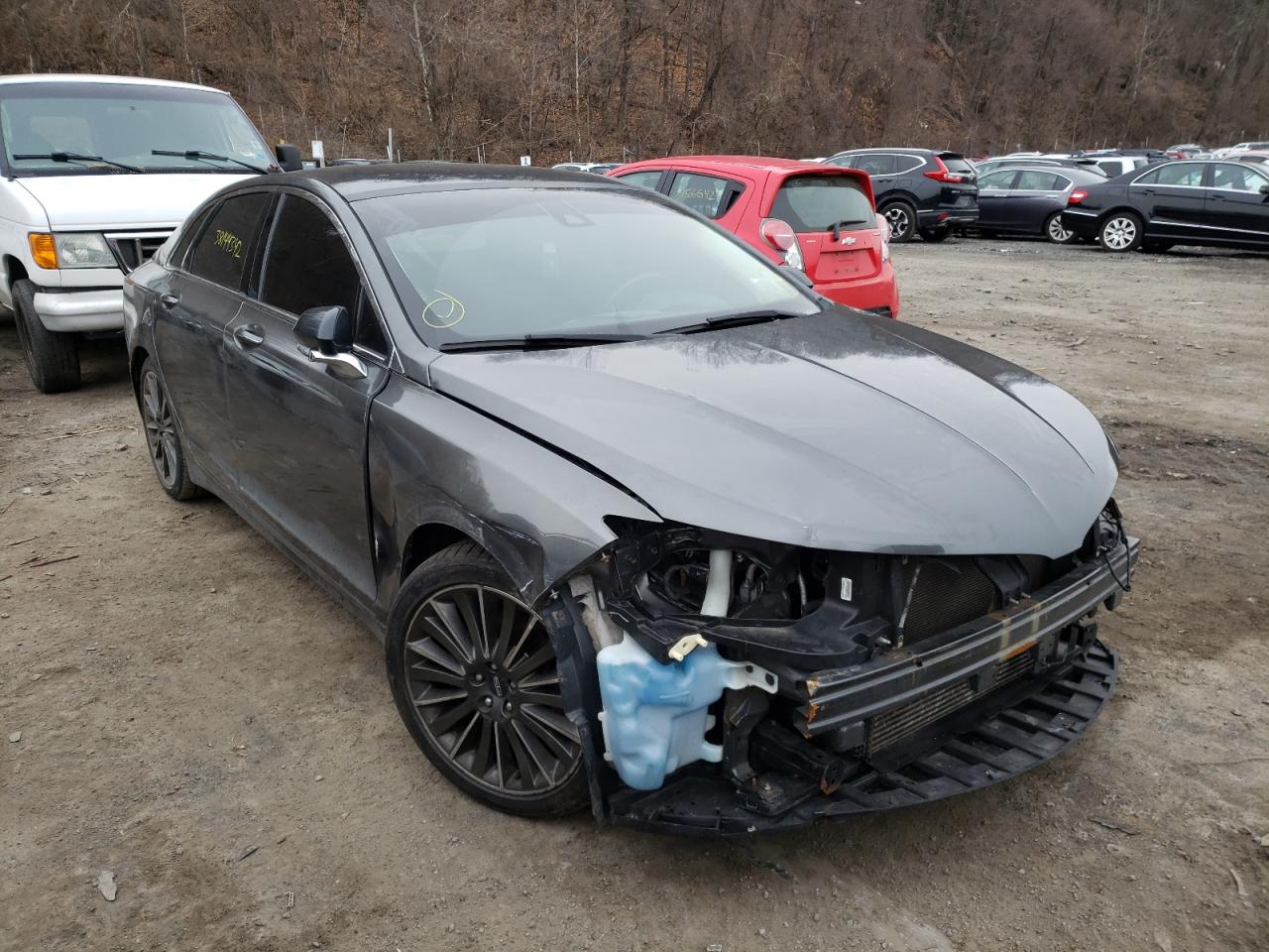 LINCOLN MKZ 2015 with VIN 3LN6L2J99FR605701 - Photo from auction