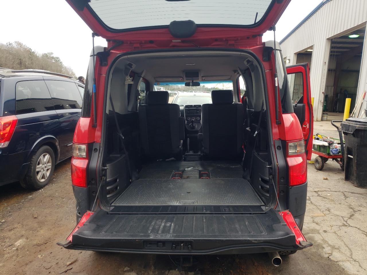 Photo 9 from auction – 2005 HONDA ELEMENT EX with VIN 5J6YH276X5L003165