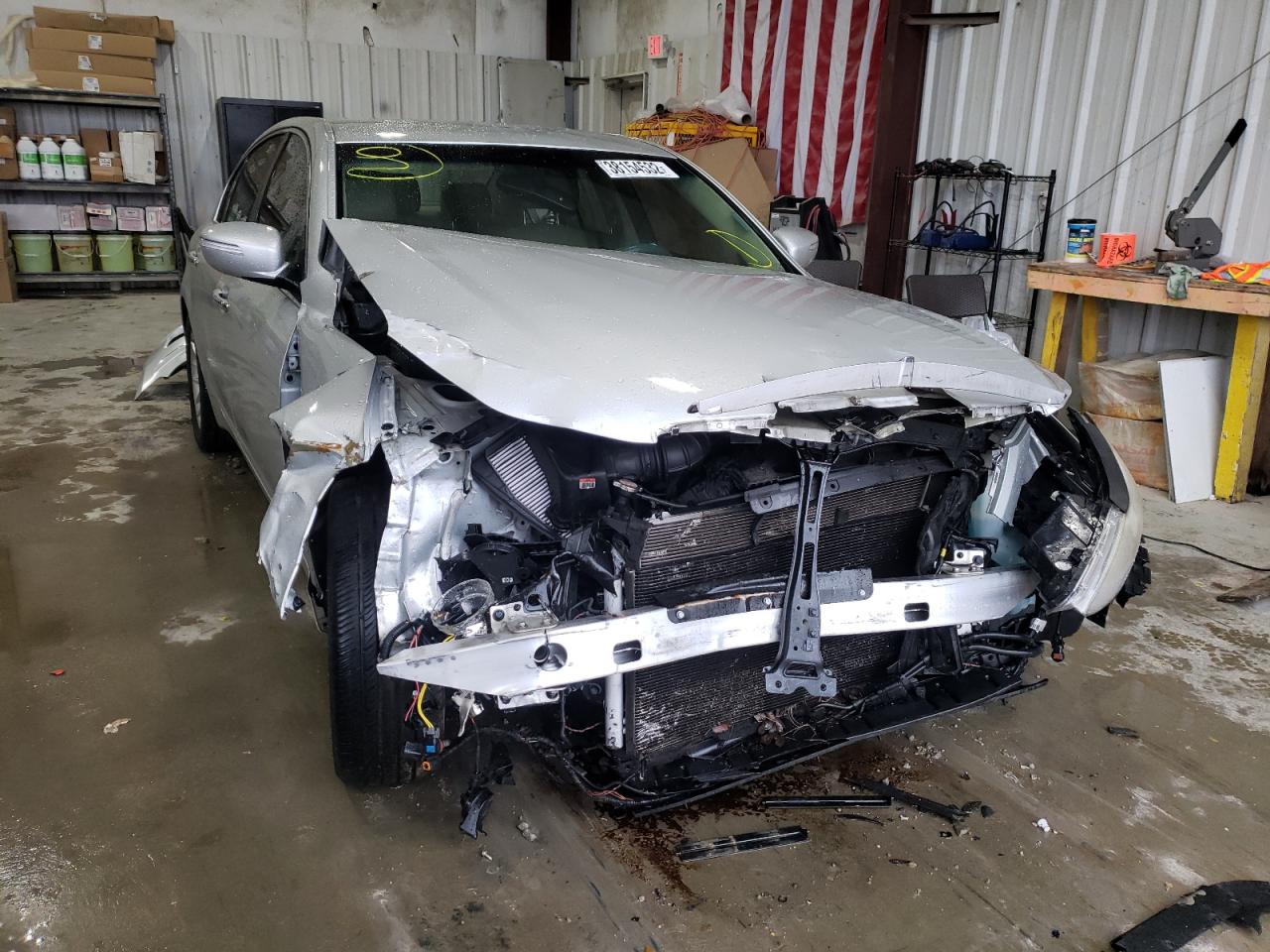 Photo 9 from auction – 2011 HYUNDAI GENESIS 3. with VIN KMHGC4DE8BU133003