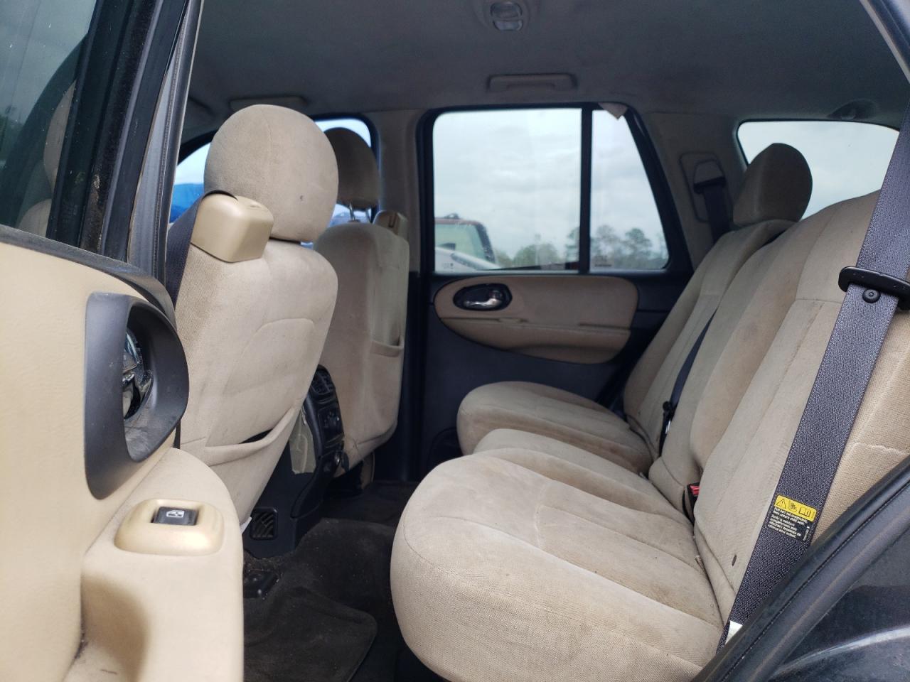 Photo 6 from auction – 2005 CHEVROLET TRAILBLAZE with VIN 1GNDS13S052237153