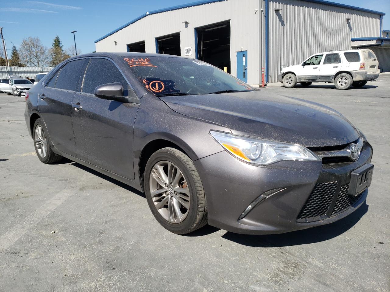 TOYOTA CAMRY LE 2015 with VIN 4T1BF1FK8FU974120 - Photo from auction