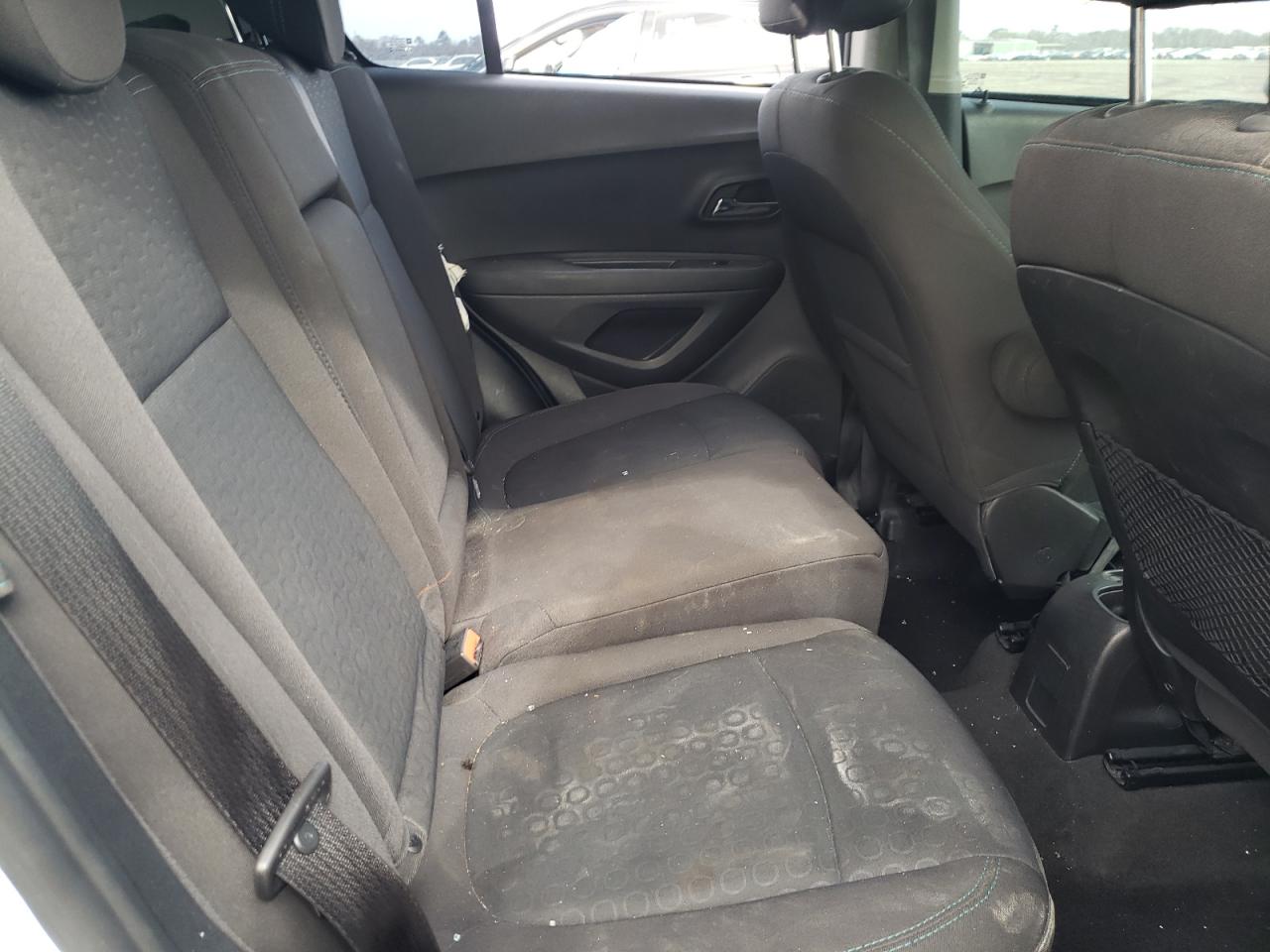 Photo 6 from auction – 2016 CHEVROLET TRAX LS with VIN 3GNCJKSB6GL269581