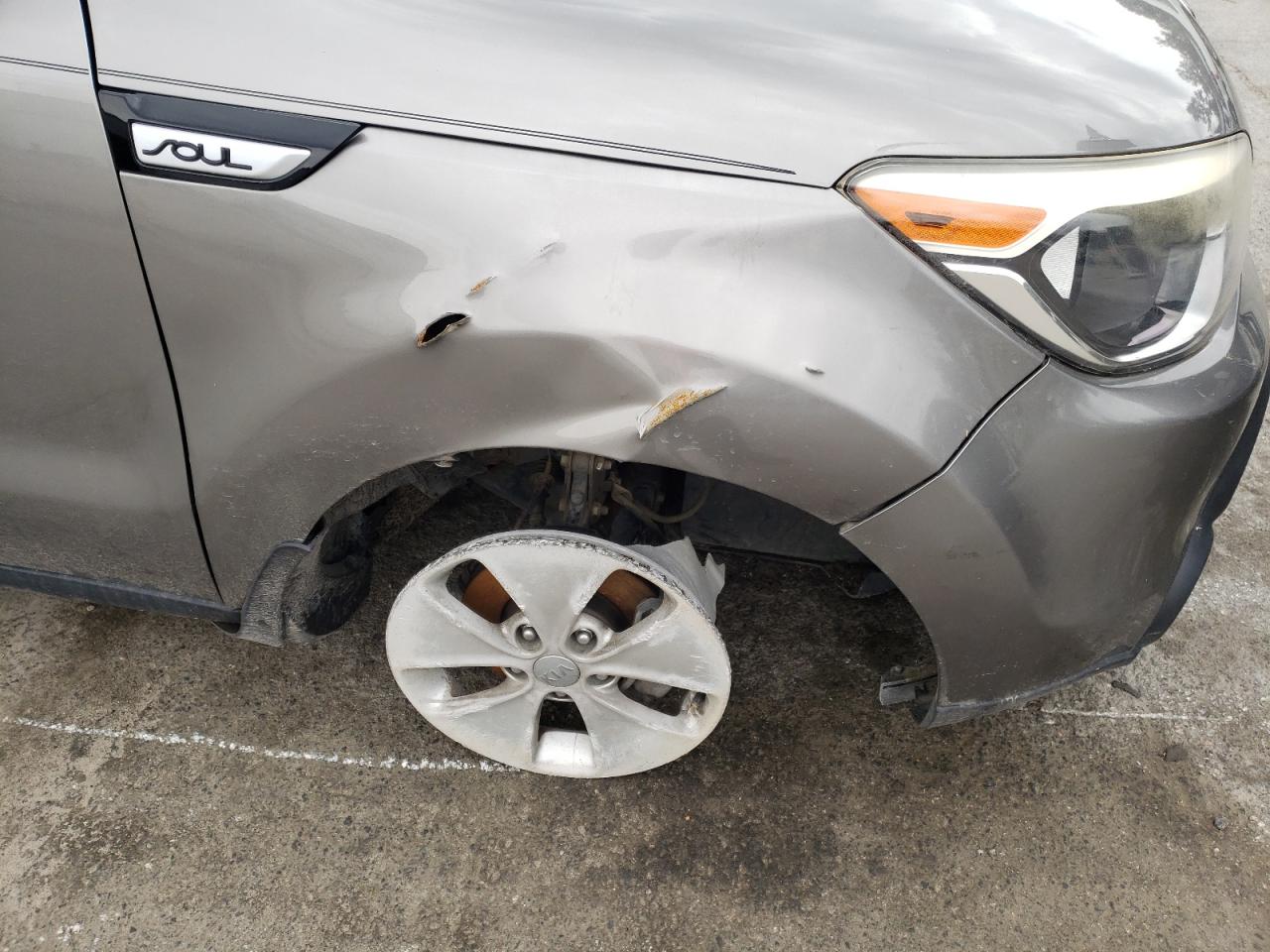 Photo 9 from auction – 2015 KIA SOUL with VIN KNDJN2A26F7158408
