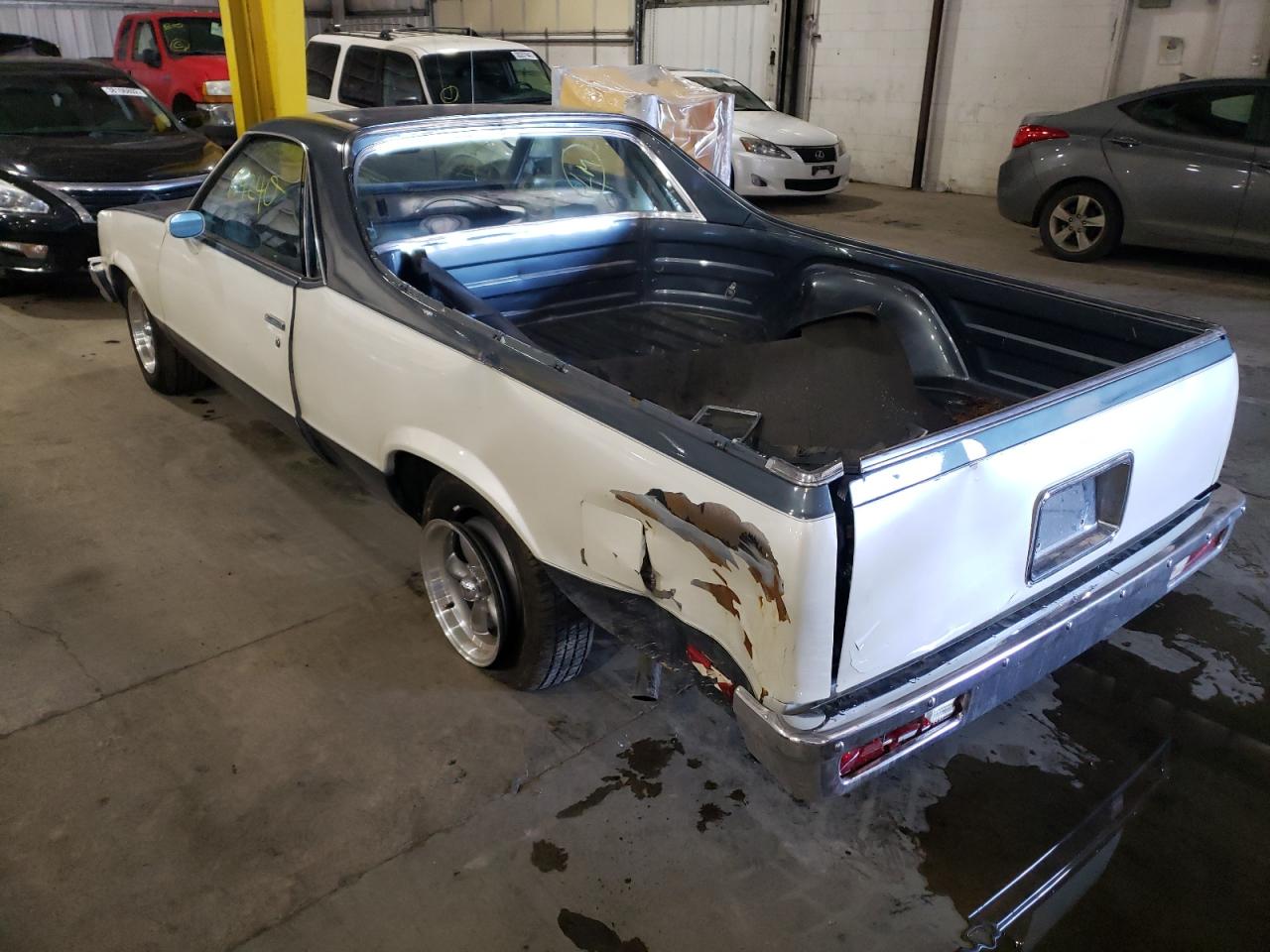 Photo 3 from auction – 1982 GMC CABALLERO with VIN 1GTCW80K8CR500337