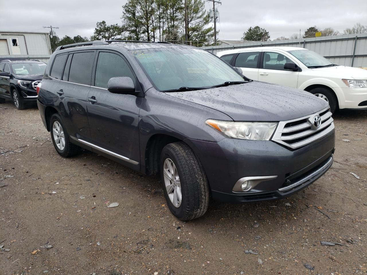 TOYOTA HIGHLANDER 2013 with VIN 5TDZK3EH9DS116320 - Photo from auction