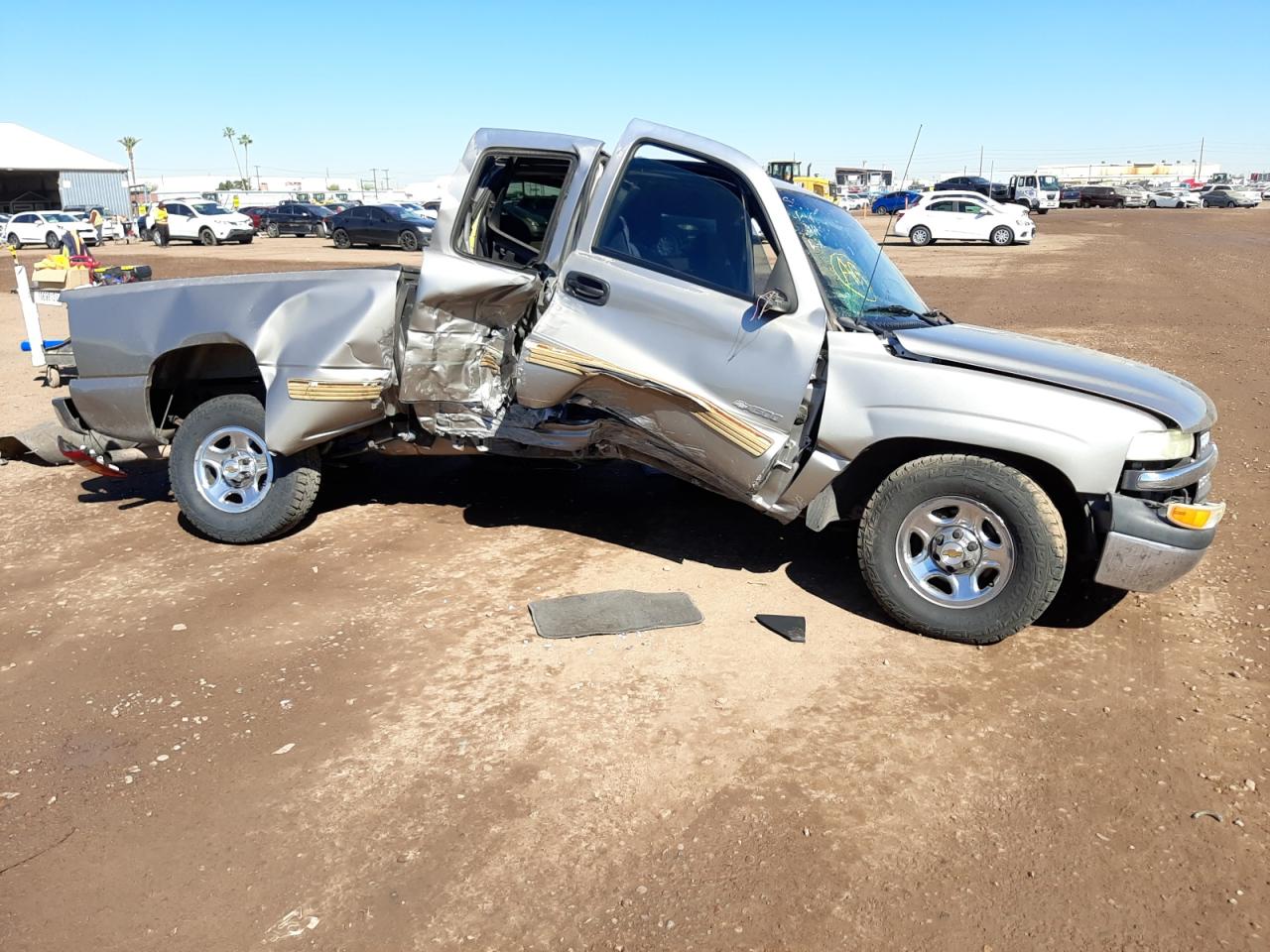 Photo 9 from auction – 2001 CHEVROLET SILVERADO with VIN 2GCEC19T011211561