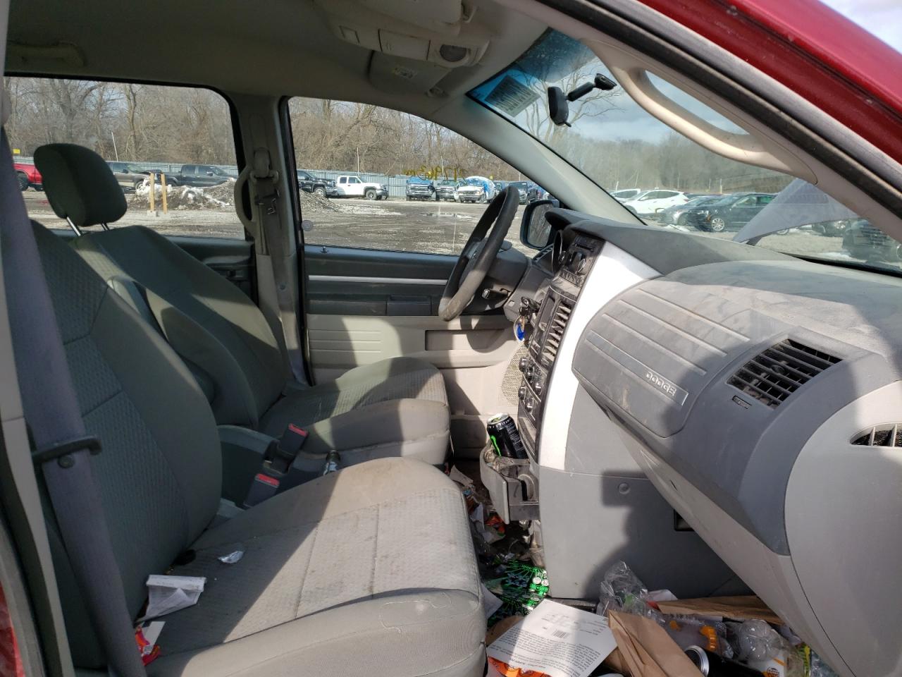Photo 5 from auction – 2010 DODGE GRAND CARA with VIN 2D4RN4DE6AR380350