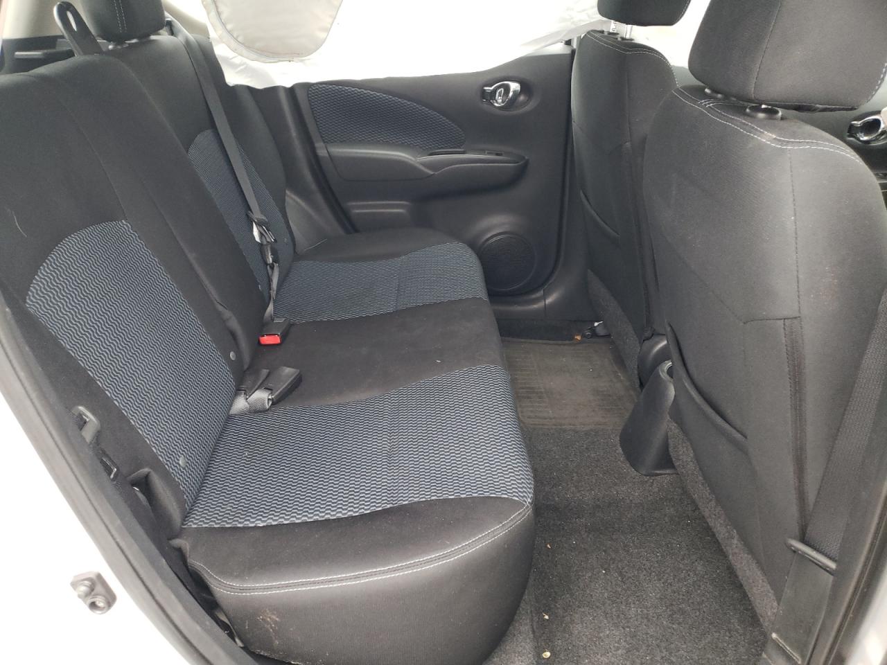 Photo 6 from auction – 2015 NISSAN VERSA NOTE with VIN 3N1CE2CP6FL410366