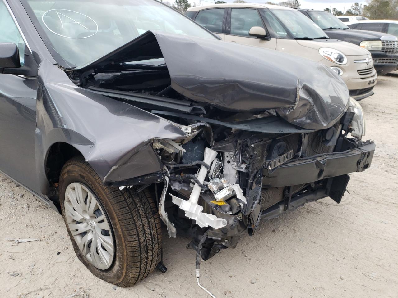 Photo 9 from auction – 2014 TOYOTA CAMRY L with VIN 4T4BF1FK0ER373529