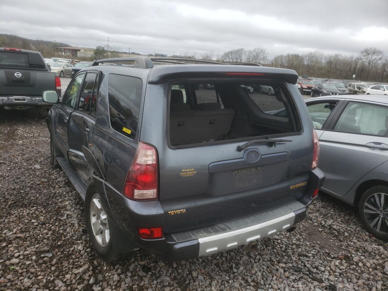 Photo 3 from auction – 2004 TOYOTA 4RUNNER SR with VIN JTEBU14R840025497