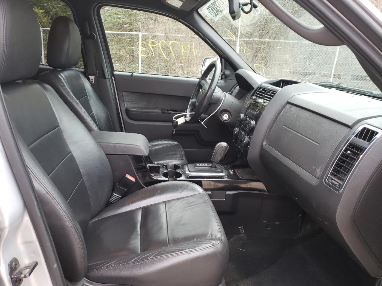 Photo 5 from auction – 2011 FORD ESCAPE with VIN 1FMCU9EG7BKA75308