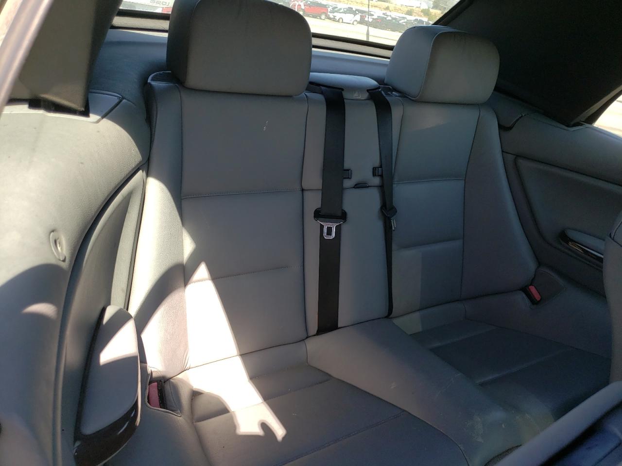 Photo 6 from auction – 2004 BMW 325 CI with VIN WBABW334X4PL26096