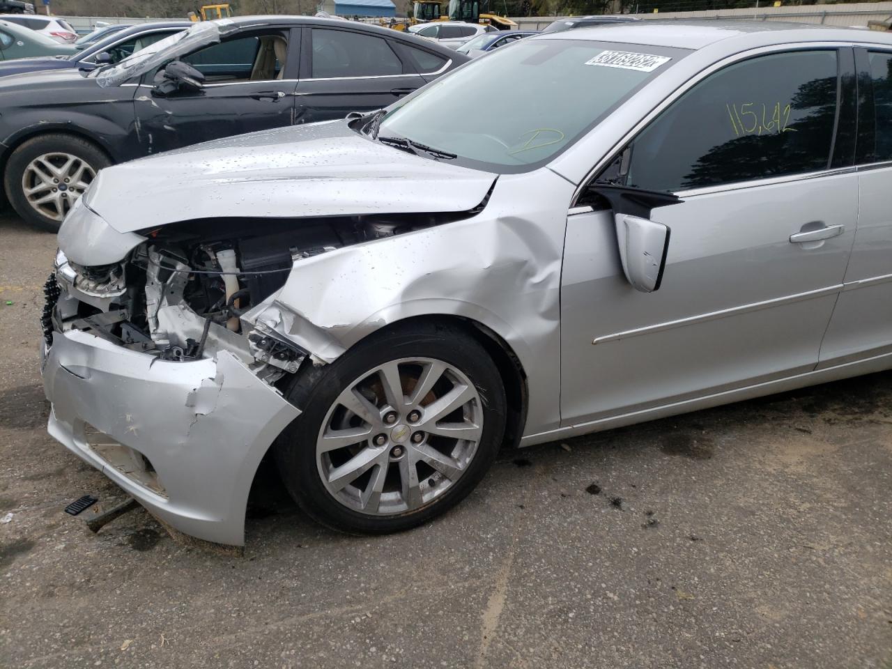 Photo 9 from auction – 2015 CHEVROLET MALIBU 2LT with VIN 1G11D5SL3FF269671