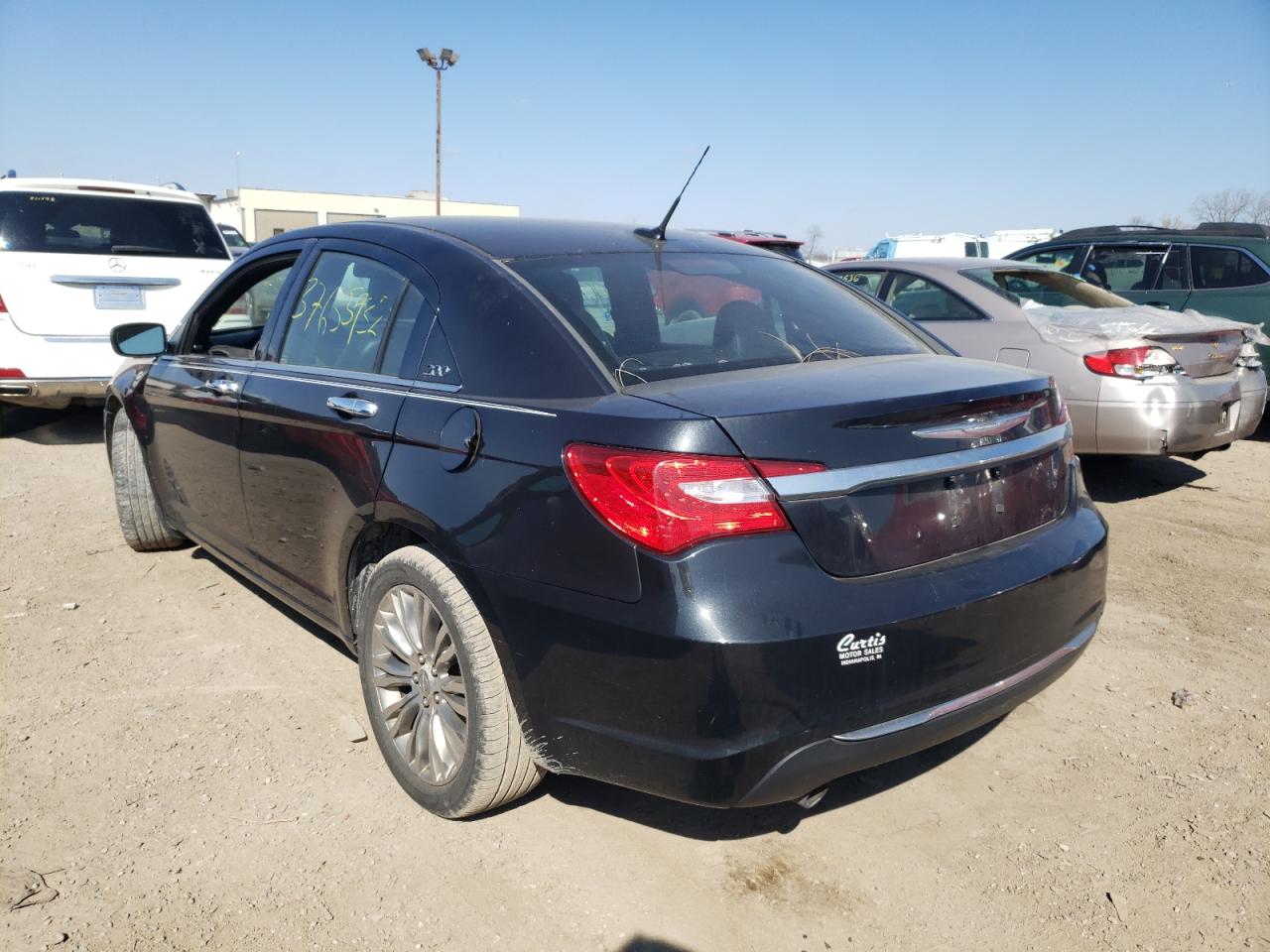 Photo 3 from auction – 2011 CHRYSLER 200 LIMITE with VIN 1C3BC2FG2BN517858