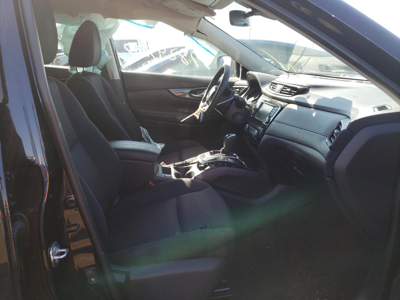 Photo 5 from auction – 2019 NISSAN ROGUE S with VIN KNMAT2MT7KP518953