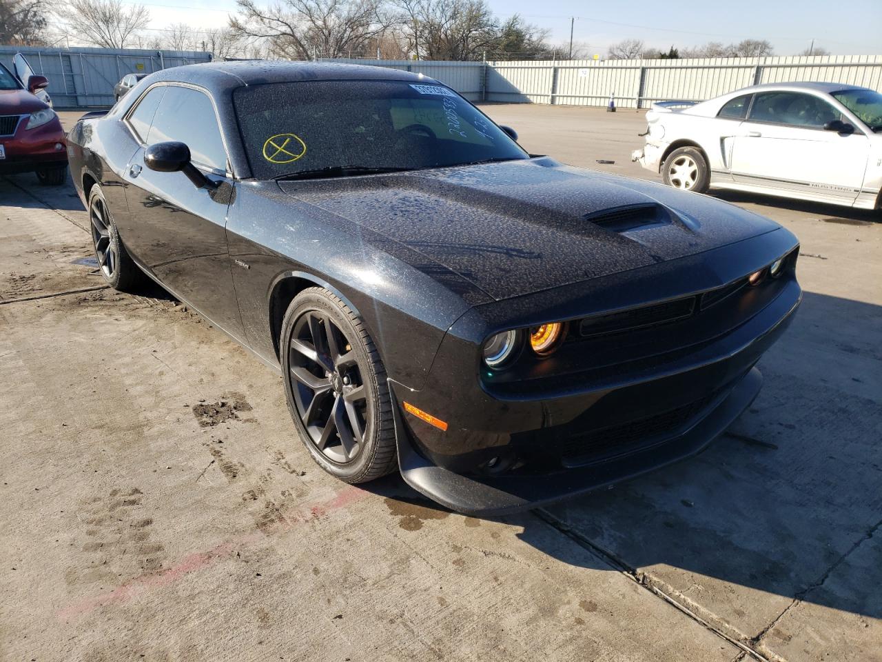 DODGE CHALLENGER 2019 with VIN 2C3CDZBT0KH512163 - Photo from auction