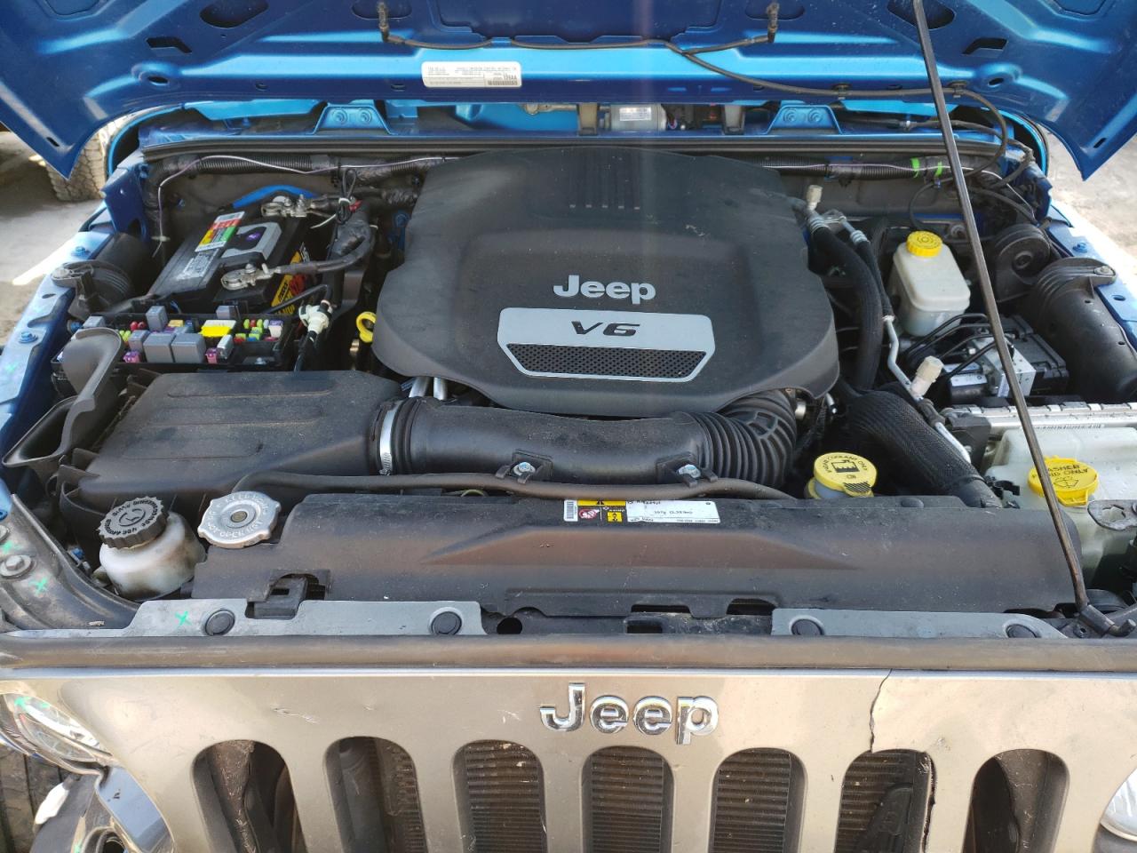 Photo 7 from auction – 2015 JEEP WRANGLER U with VIN 1C4BJWDG7FL613014