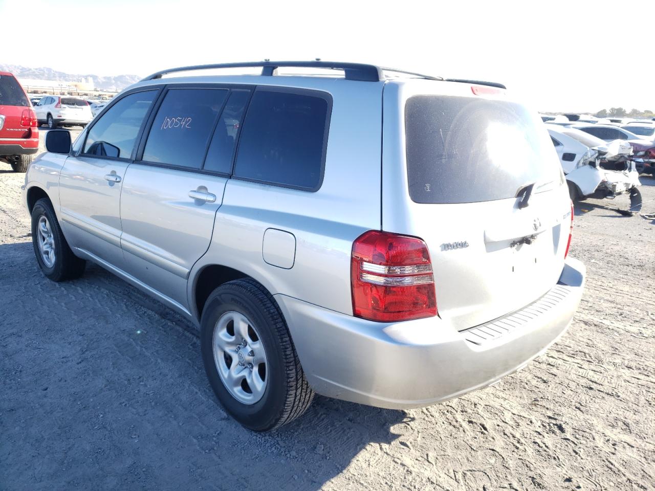 Photo 3 from auction – 2002 TOYOTA HIGHLANDER with VIN JTEGD21A620024419