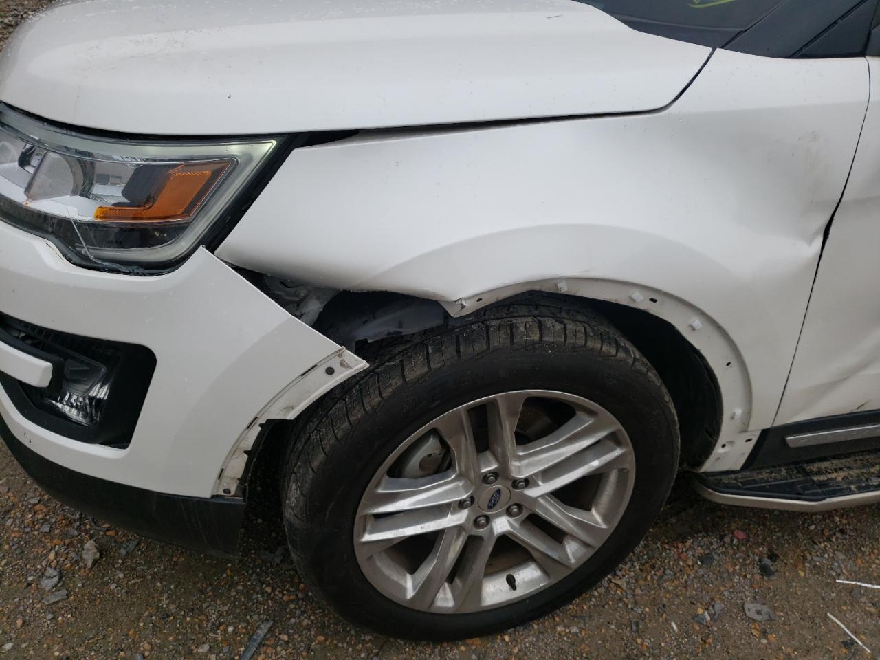 Photo 9 from auction – 2016 FORD EXPLORER L with VIN 1FM5K7F85GGA03012