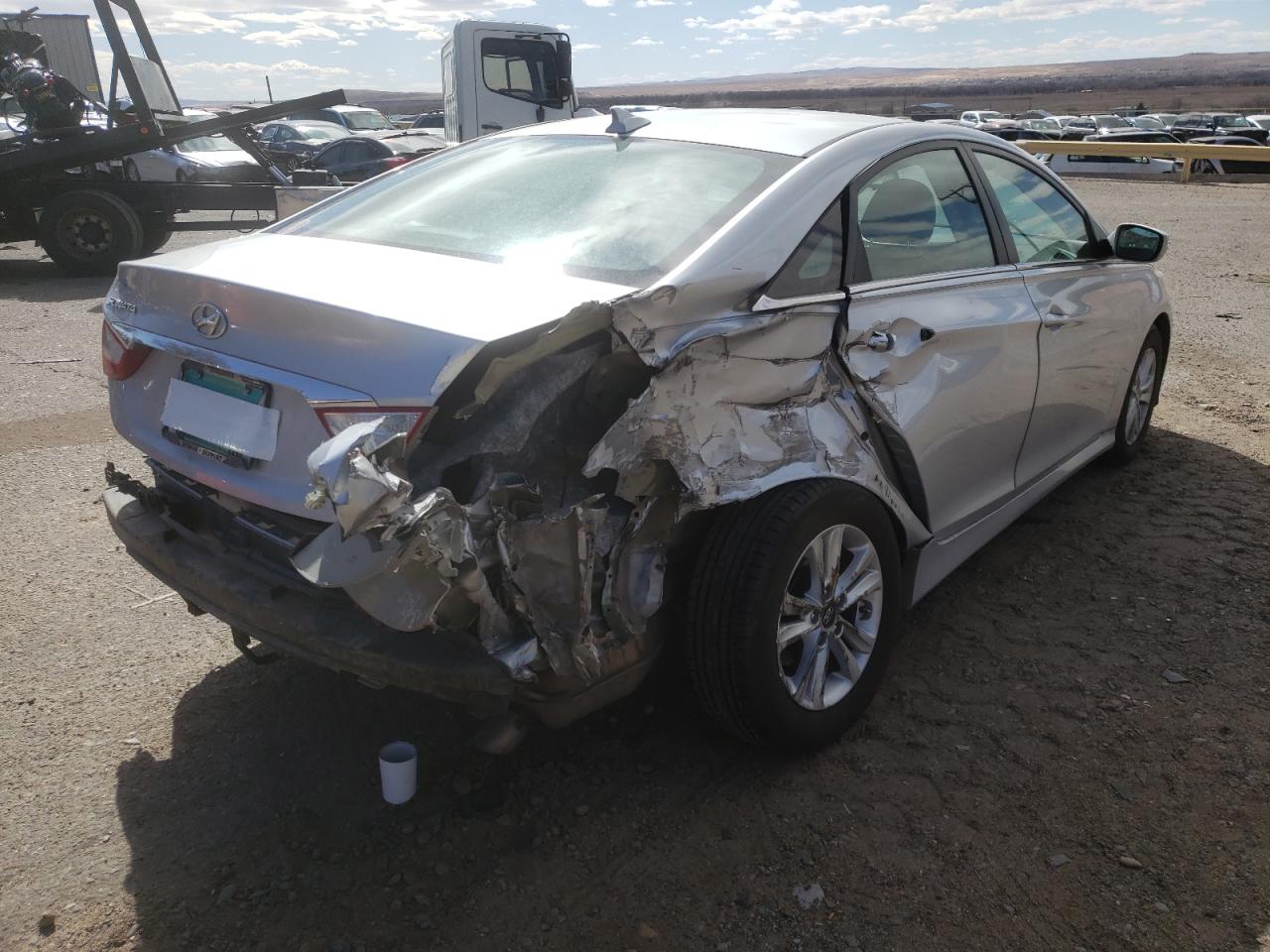 Photo 4 from auction – 2014 HYUNDAI SONATA GLS with VIN 5NPEB4AC9EH932790