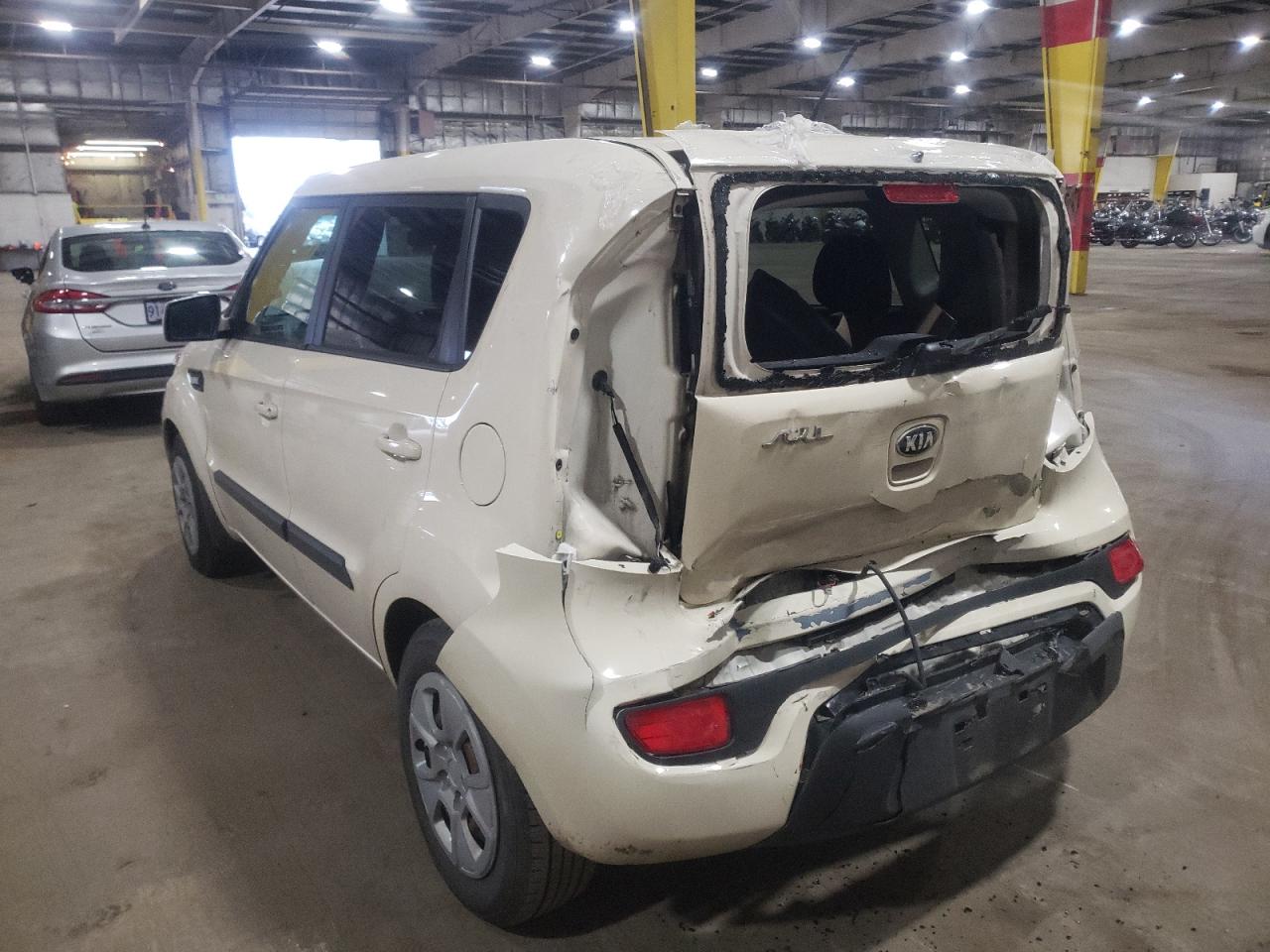 Photo 3 from auction – 2013 KIA SOUL with VIN KNDJT2A58D7565353