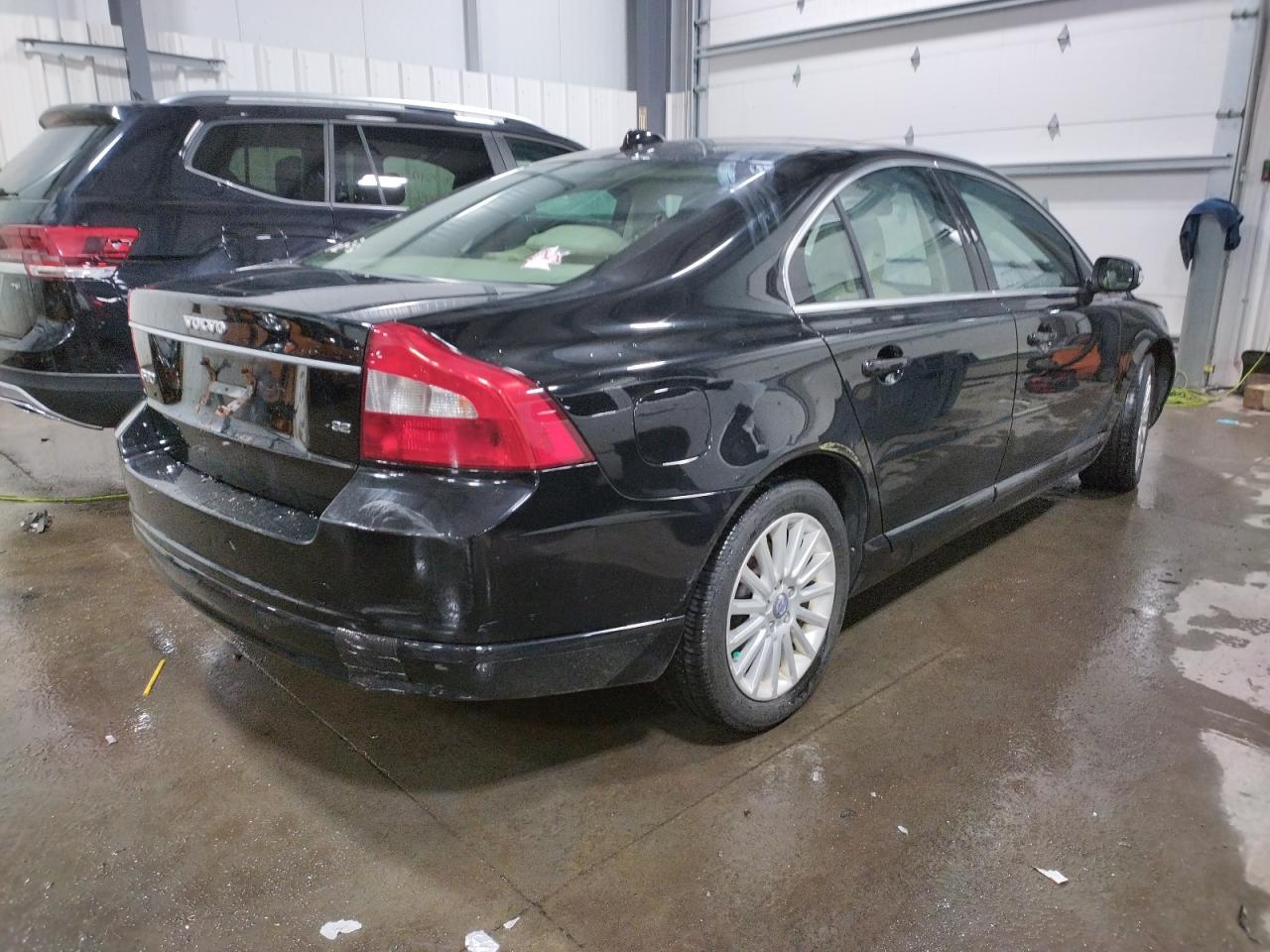 Photo 4 from auction – 2007 VOLVO S80 3.2 with VIN YV1AS982371045585