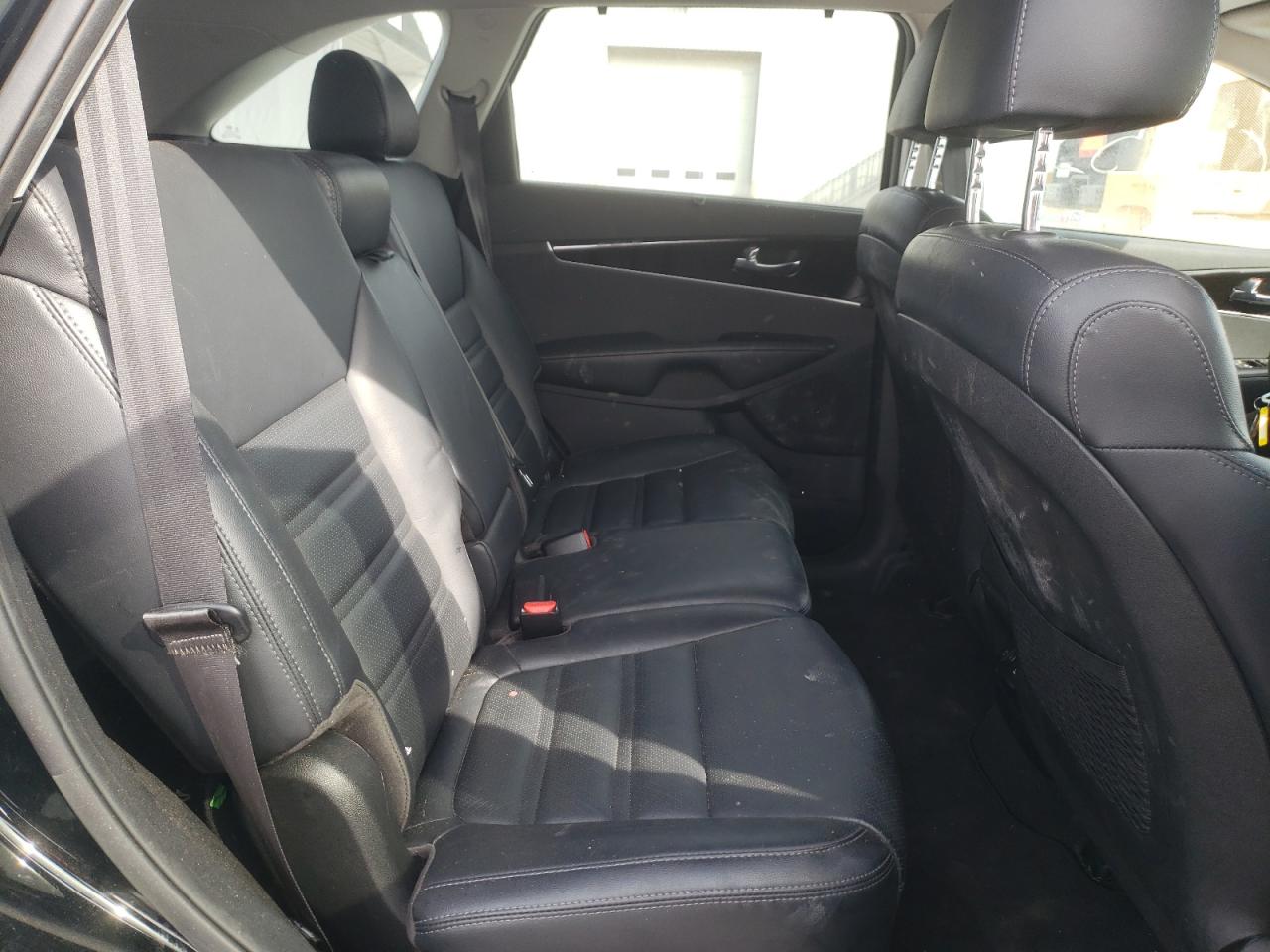 Photo 6 from auction – 2019 KIA SORENTO EX with VIN 5XYPHDA50KG606615