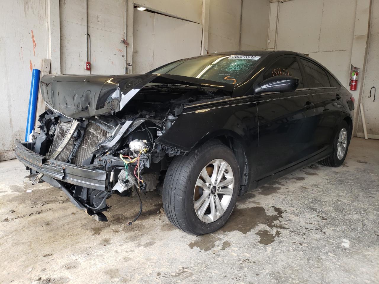 Photo 2 from auction – 2013 HYUNDAI SONATA GLS with VIN 5NPEB4AC3DH751585