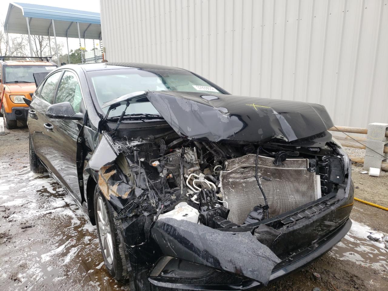 Photo 1 from auction – 2016 HYUNDAI SONATA SE with VIN 5NPE24AF5GH320406