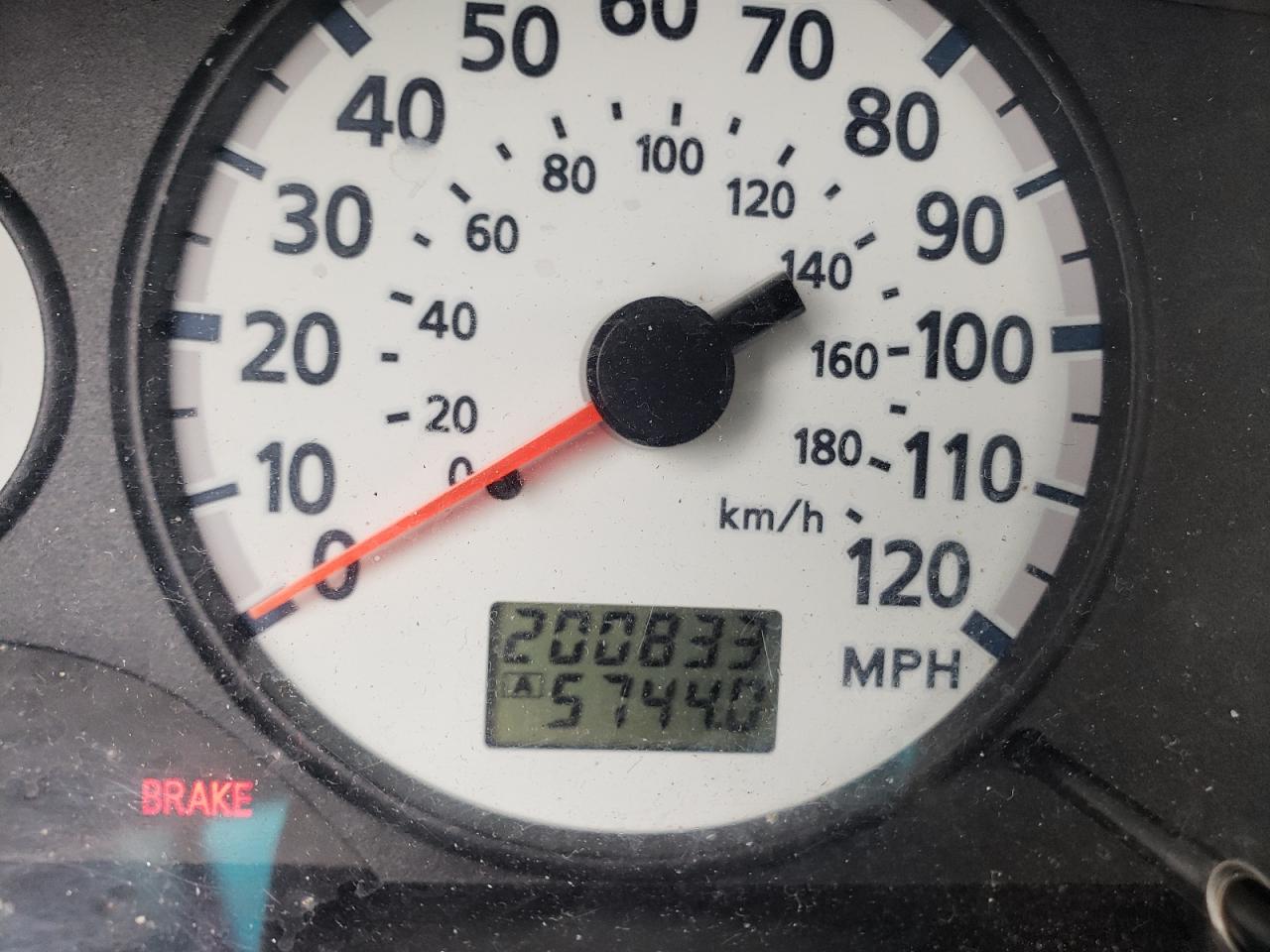 Photo 8 from auction – 2002 NISSAN PATHFINDER with VIN JN8DR09YX2W704789