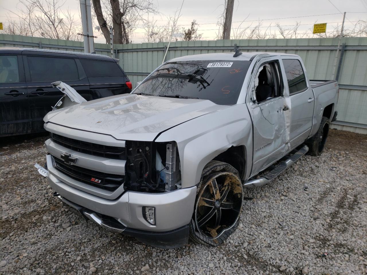 Photo 10 from auction – 2018 CHEVROLET SILVERADO with VIN 3GCUKREC0JG604762