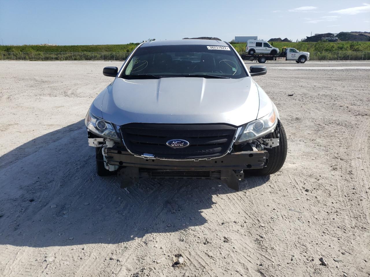 Photo 9 from auction – 2011 FORD TAURUS SE with VIN 1FAHP2DW3BG146529