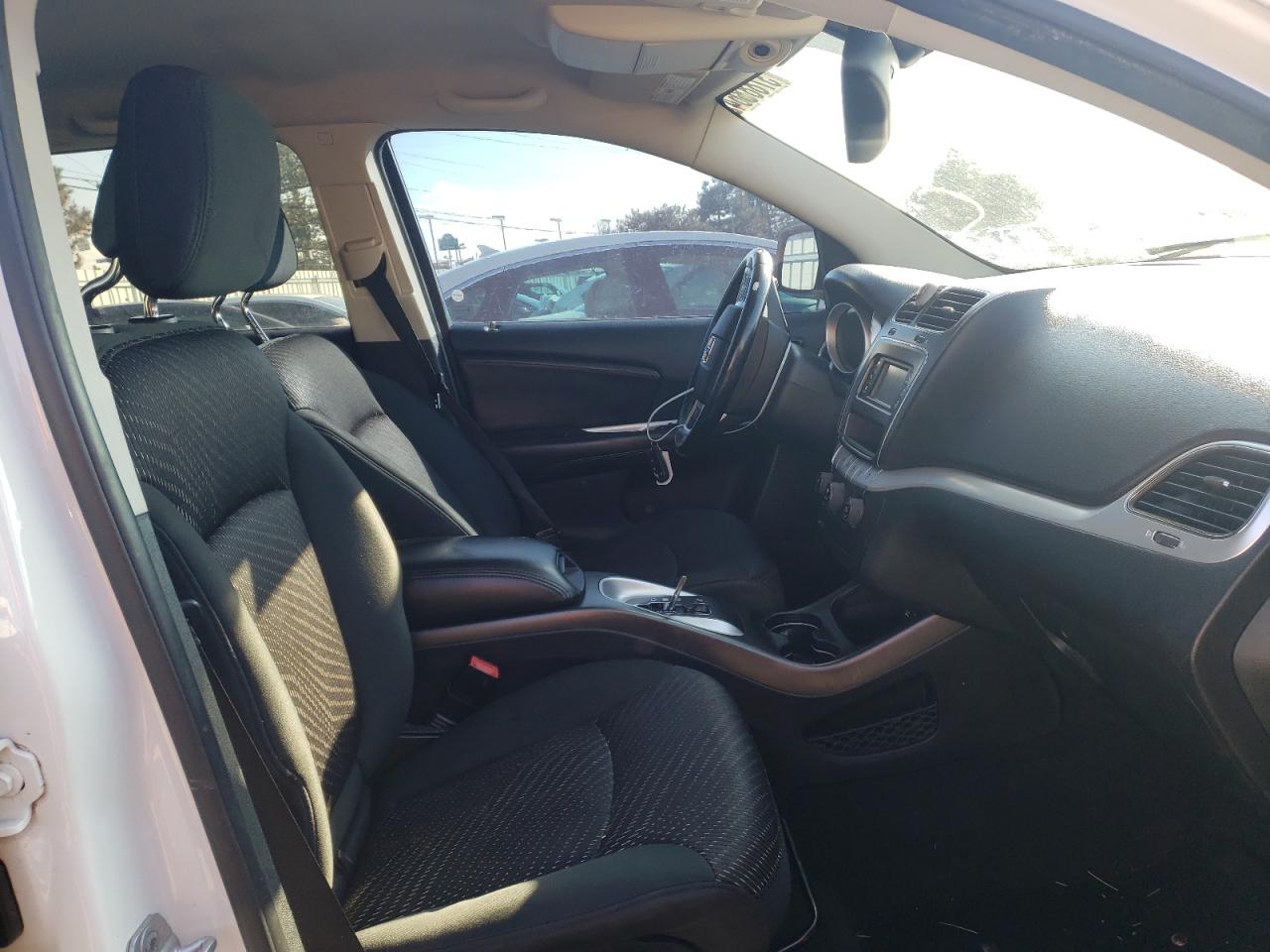 Photo 5 from auction – 2012 DODGE JOURNEY CR with VIN 3C4PDCDG8CT184557